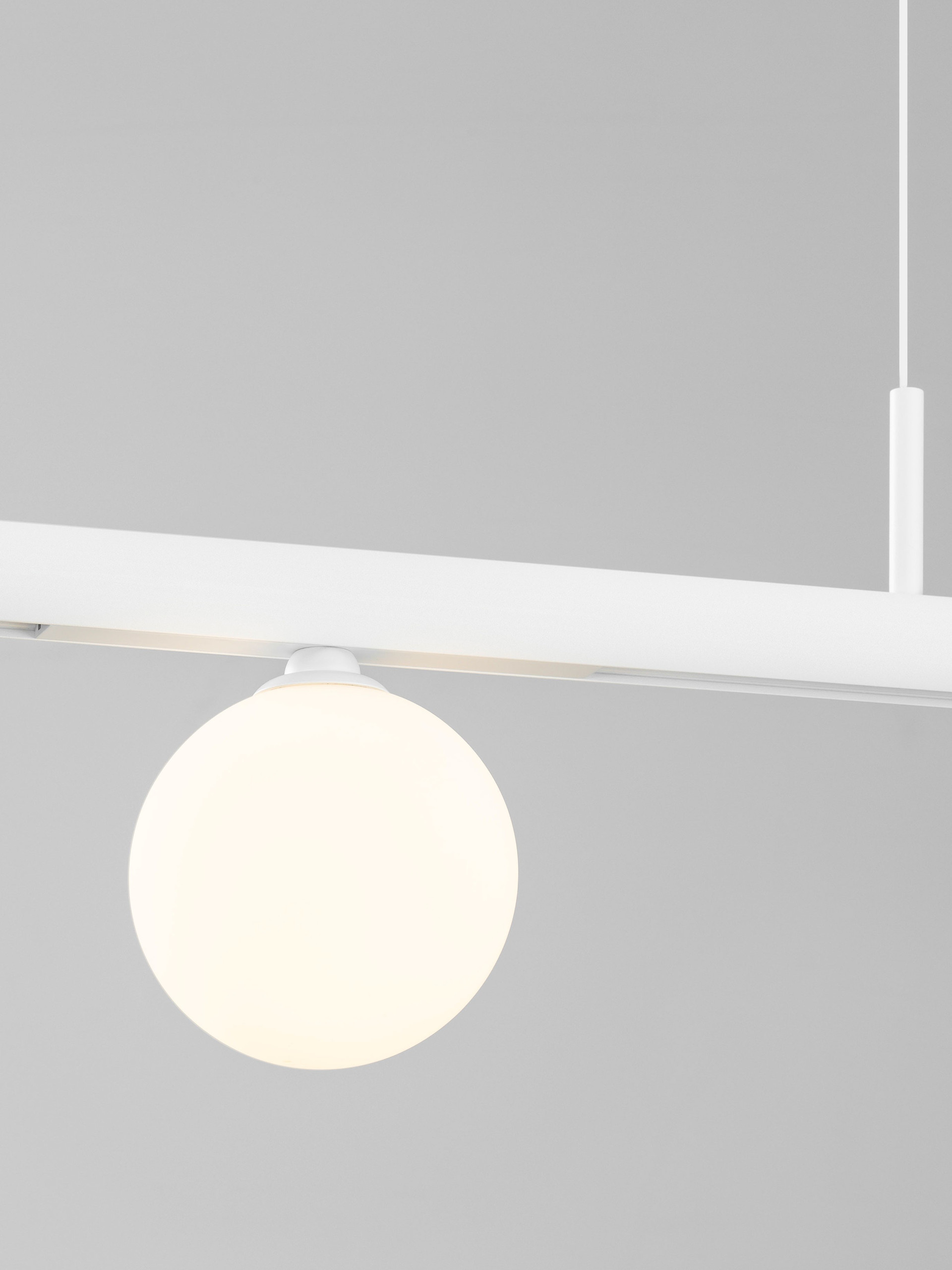 MADOC | W 15 H 12 D 10 cm | 4 W | 3000 K | 181 lm | IP20 | White | Aluminum