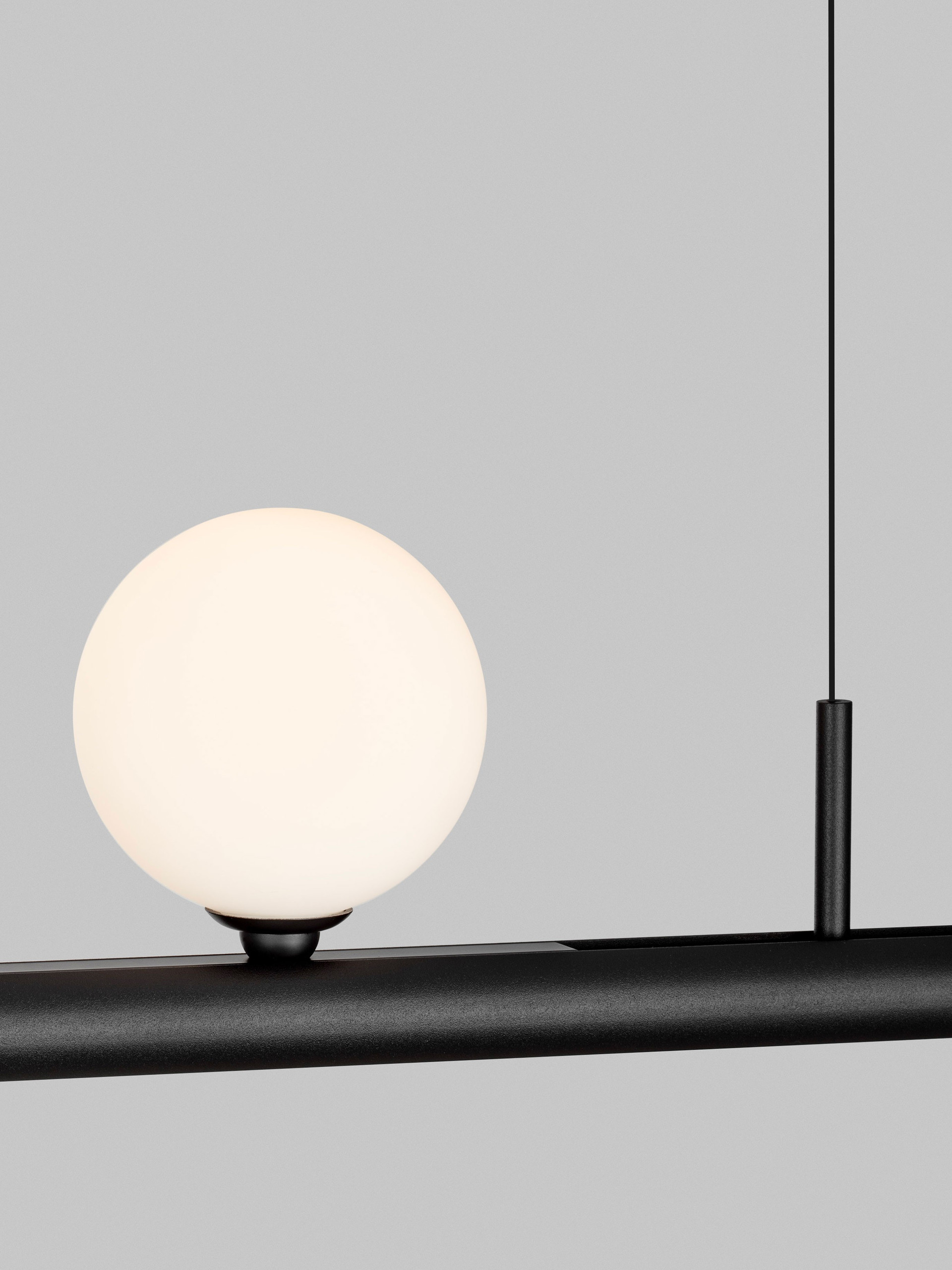 MADOC | W 15 H 12 D 10 cm | 4 W | 3000 K | 181 lm | IP20 | Nero | Alluminio