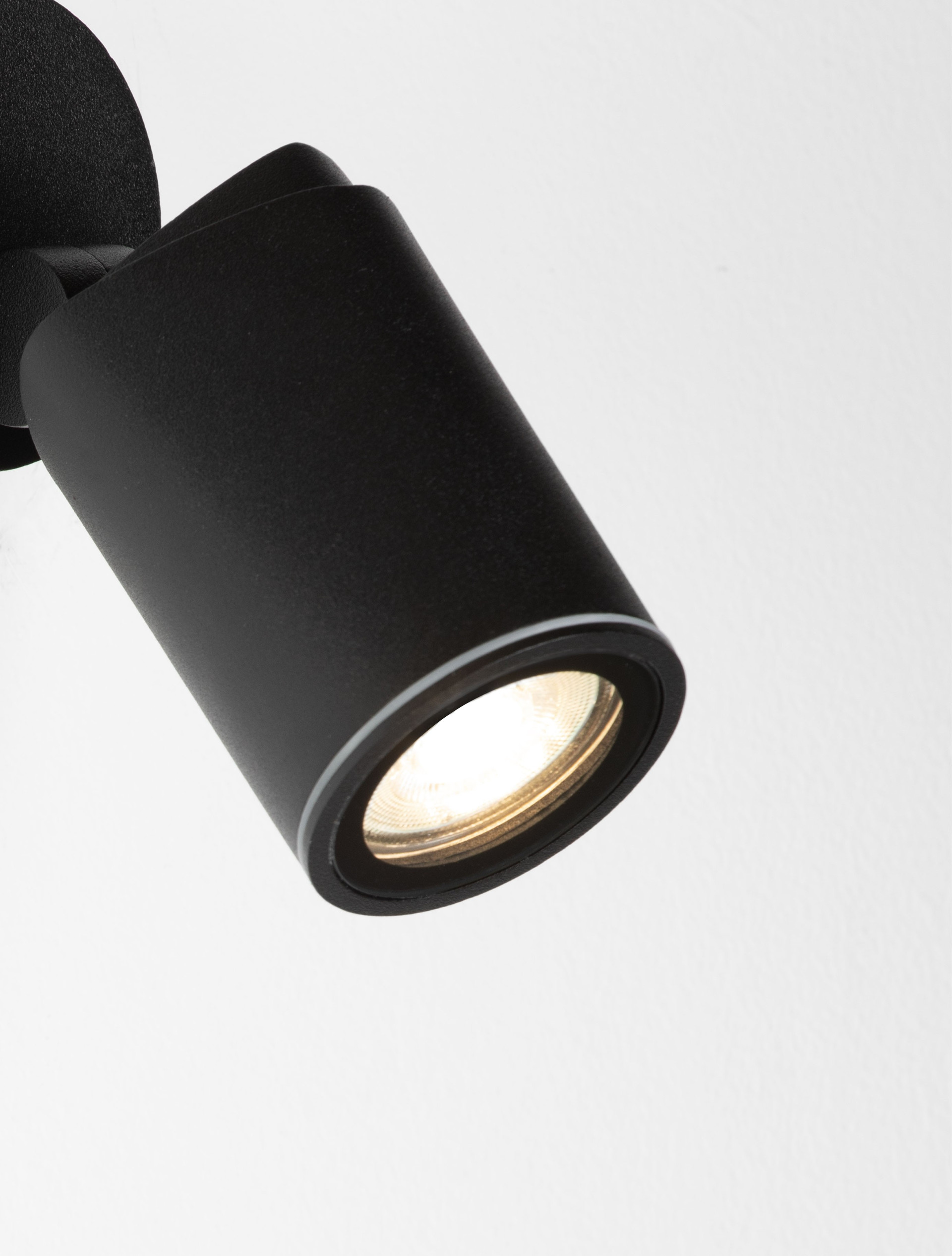 SPY | W 8 H 15.5 D 7 cm | 10 W | IP65 | Black | Aluminum