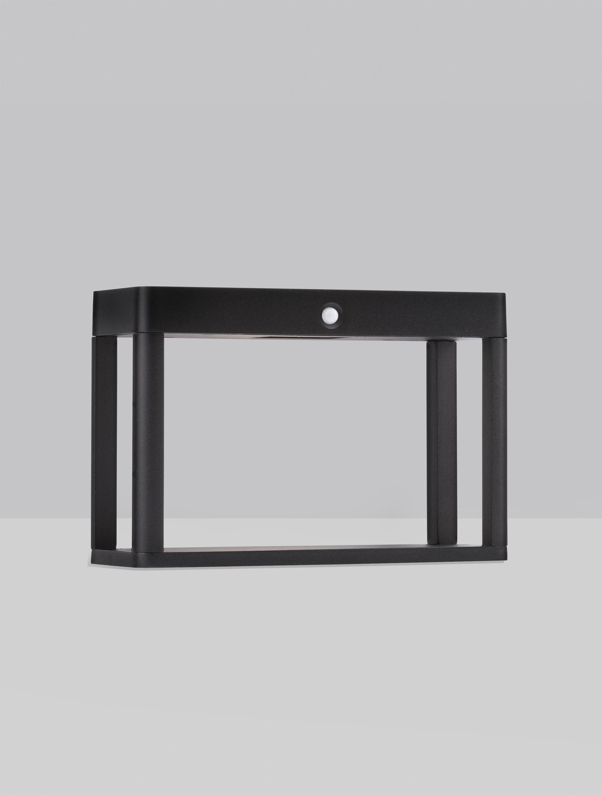BERNI | L 23 W 8.6 H 15.5 cm | 2 W | 3000 K | 88 lm | IP65 | Black | Aluminum