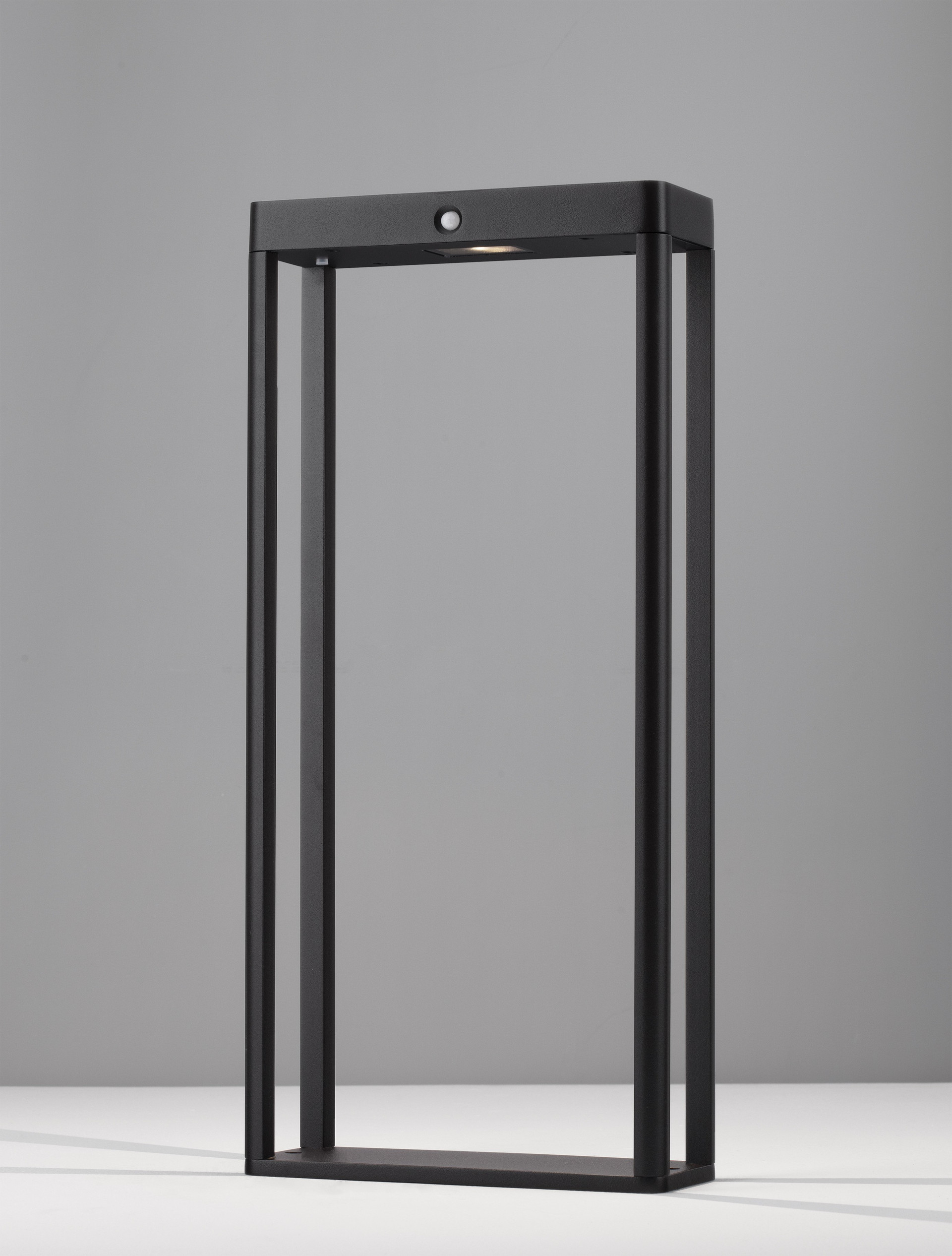 BERNI | L 23 W 8.6 H 50 cm | 2 W | 3000 K | 108 lm | IP65 | Black | Aluminum