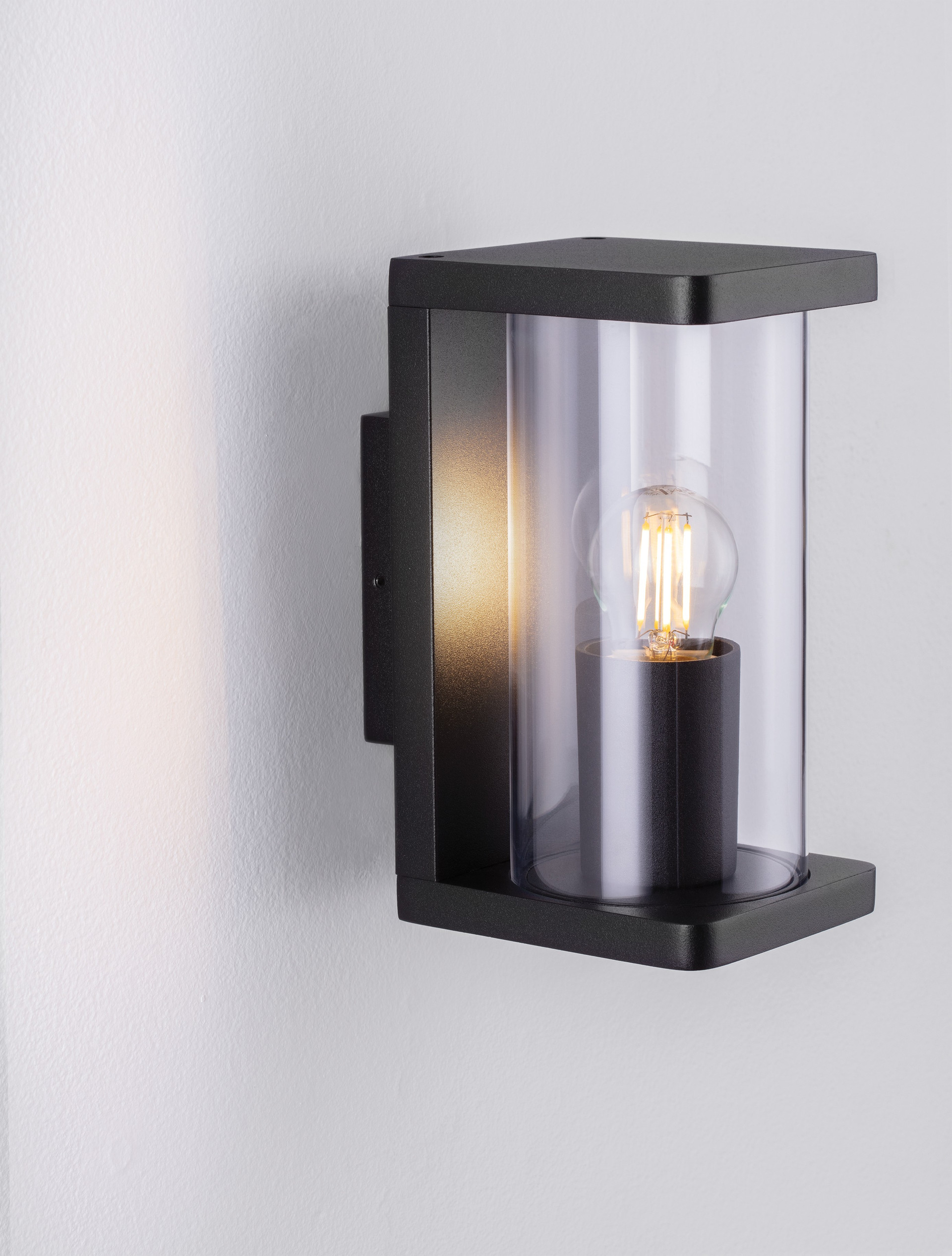 ADORAY | L 10 W 14.2 H 19.7 cm | 12 W | IP65 | Black | Aluminum