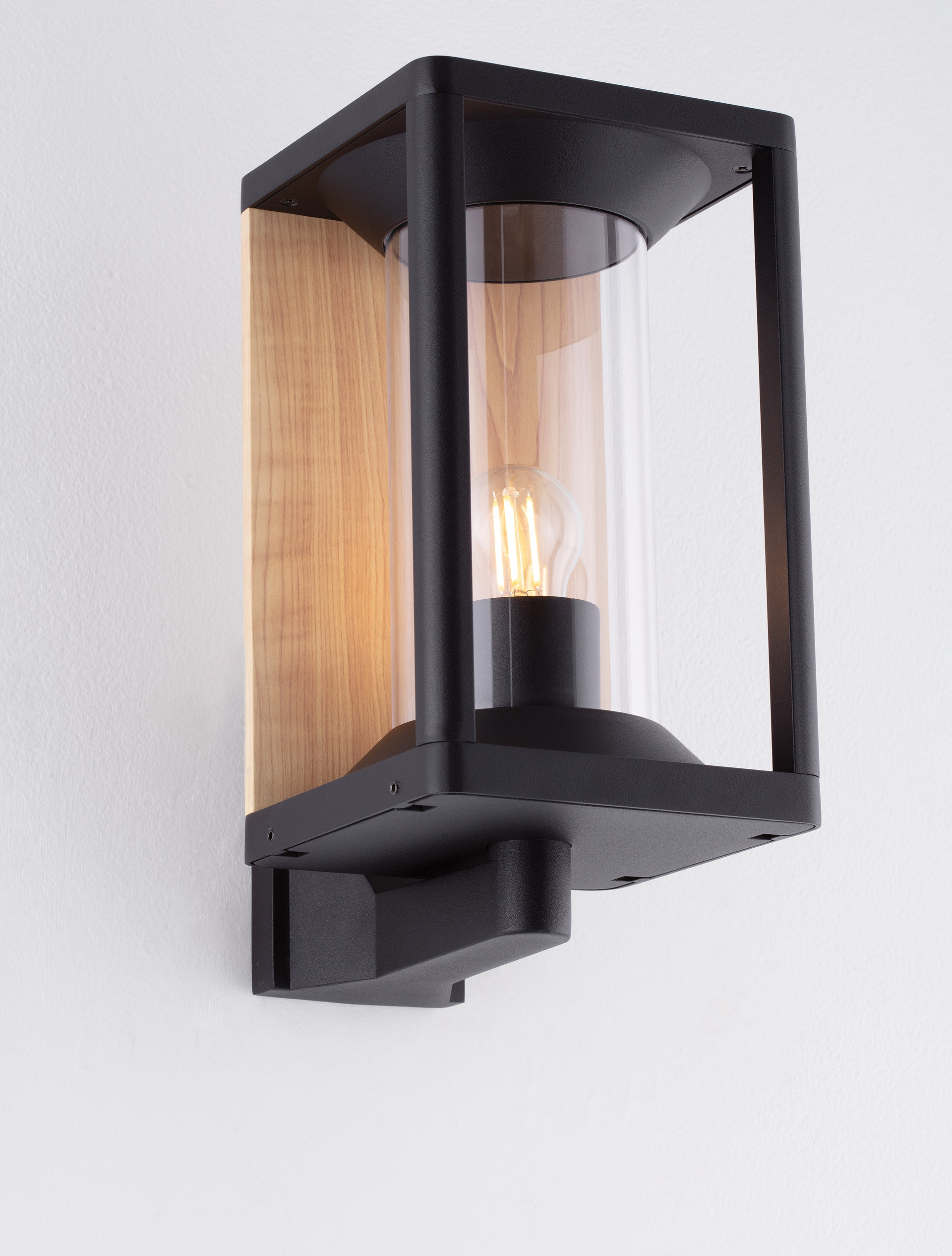 PACIFIC | L 14.5 W 20.6 H 27.6 cm | 12 W | IP65 | Black/Natural Wood | Aluminum/Wood