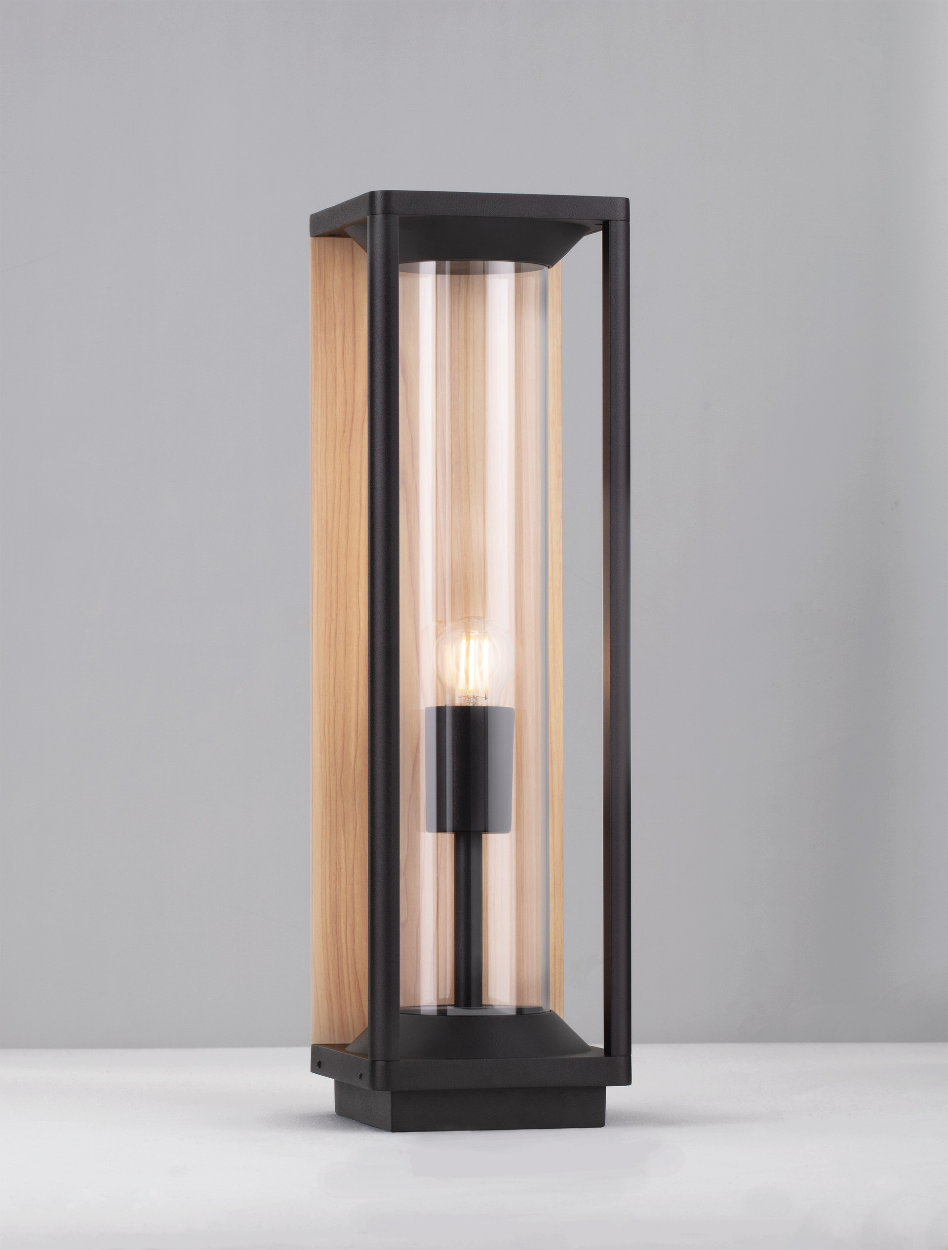PACIFIC | L 14.5 W 14.5 H 50 cm | 12 W | IP65 | Black/Natural Wood | Aluminum