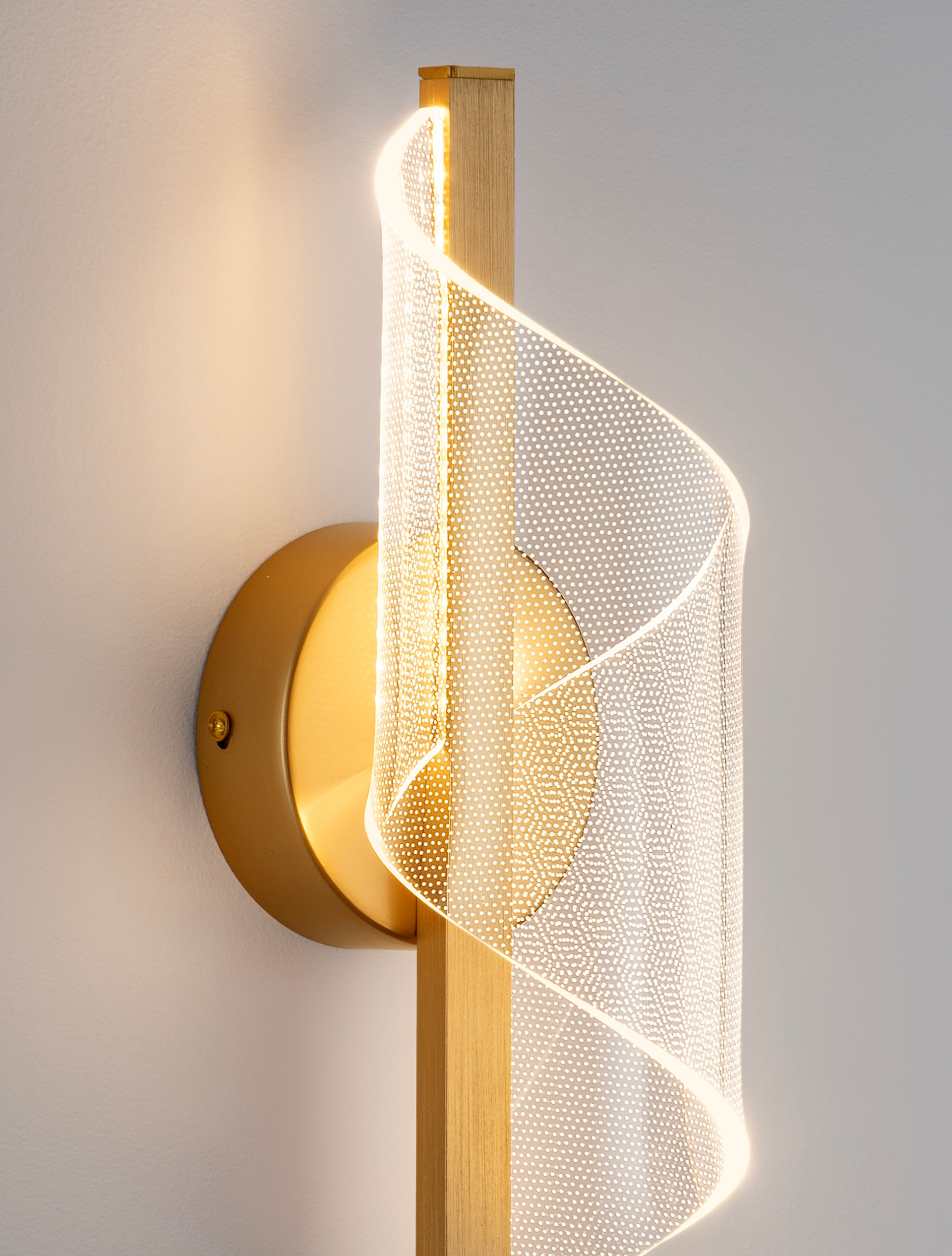VALENTIN | L 11 W 13 H 33 cm | 9 W | 3000 K | 668 lm | IP20 | Gold | Aluminum/Acrylic