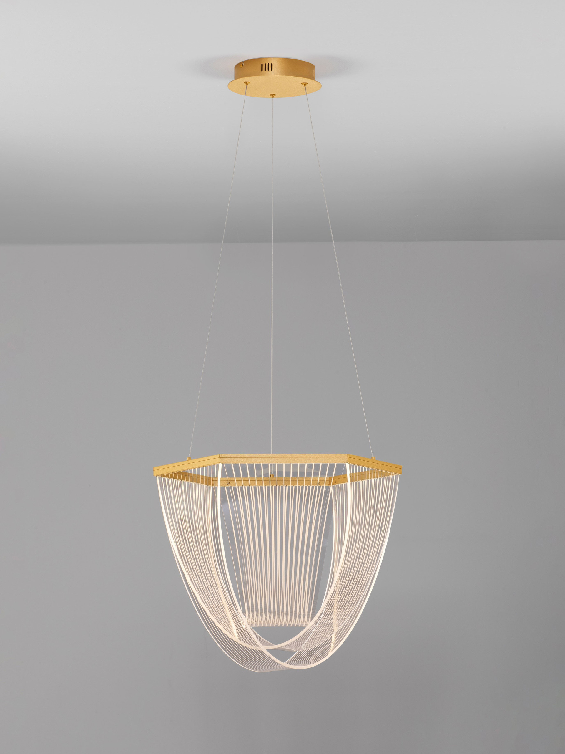 VALENTIN | H 120 D 52 cm | 35 W | 3000 K | 2995 lm | IP20 | Oro | Alluminio/Acrilico