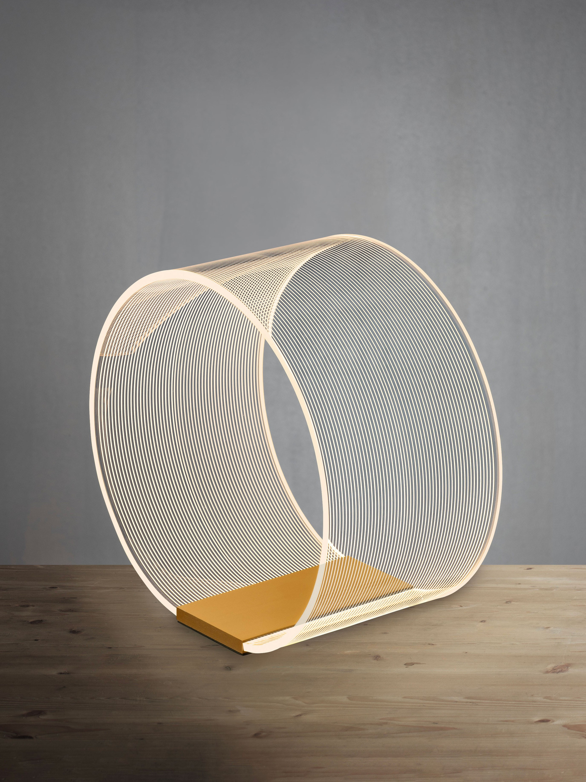 VALENTIN | L 28 W 16 H 27.6 cm | 14 W | 3000 K | 786 lm | IP20 | Gold | Aluminum/Acrylic