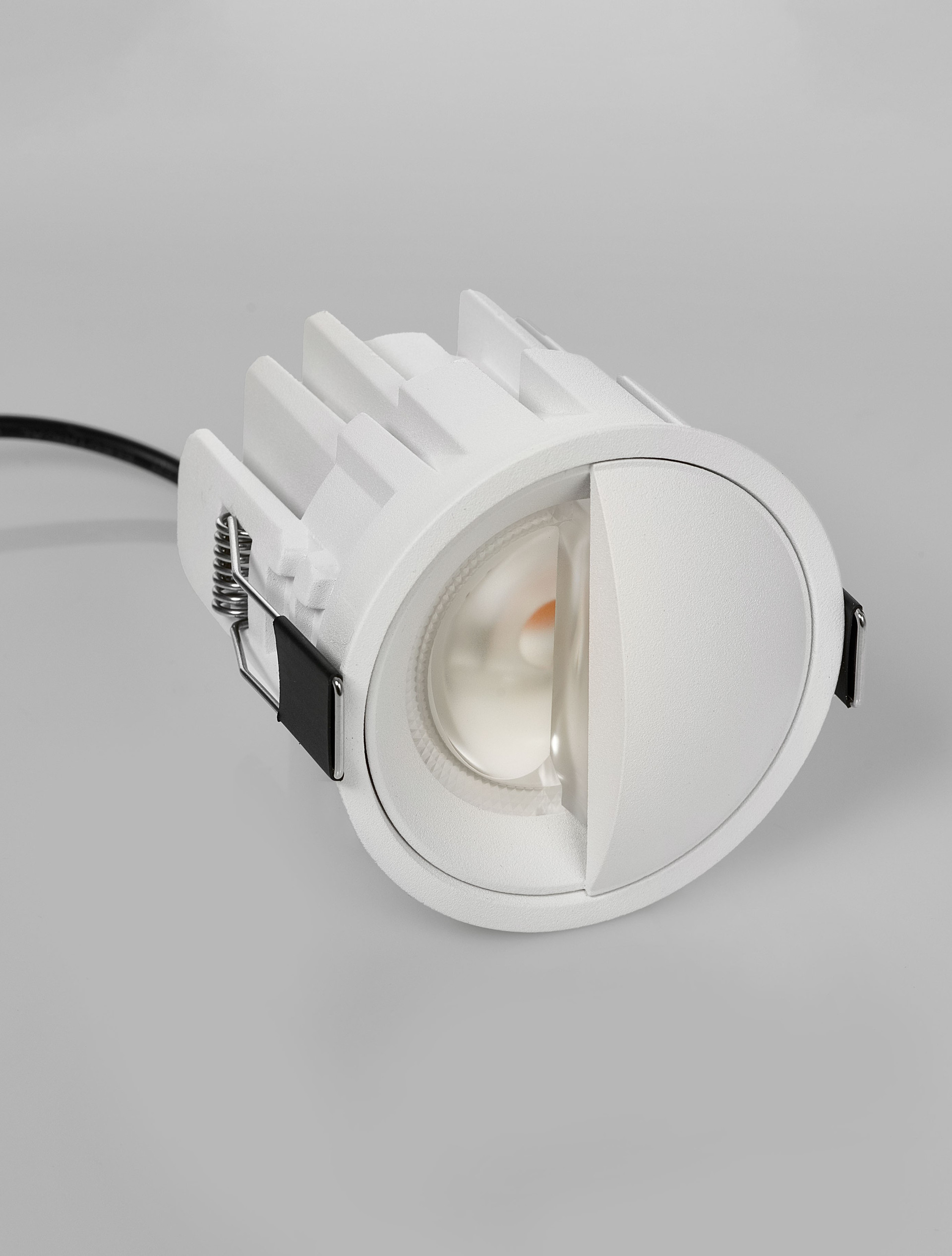 Cirrus W30-13W-RC-D7.3-WW thumbnail