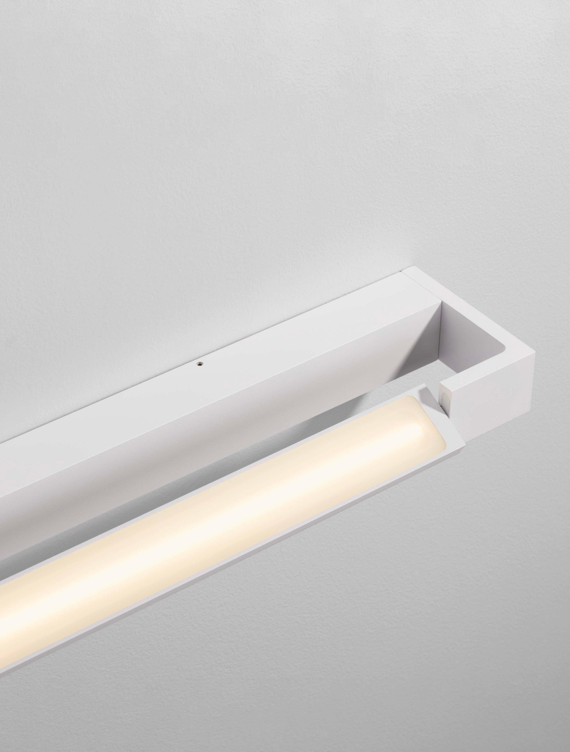 ARGA | L 60 W 10 H 4.2 cm | 17 W | 3000 K | 1400 lm | IP44 | White | Aluminum