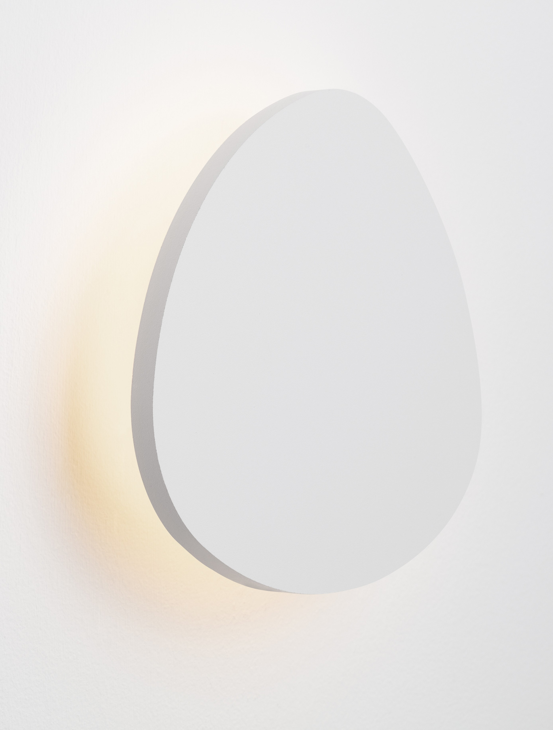 ATENA | L 15.3 W 3.5 H 14.7 cm | 6 W | 3000 K | 364 lm | IP20 | White | Aluminum
