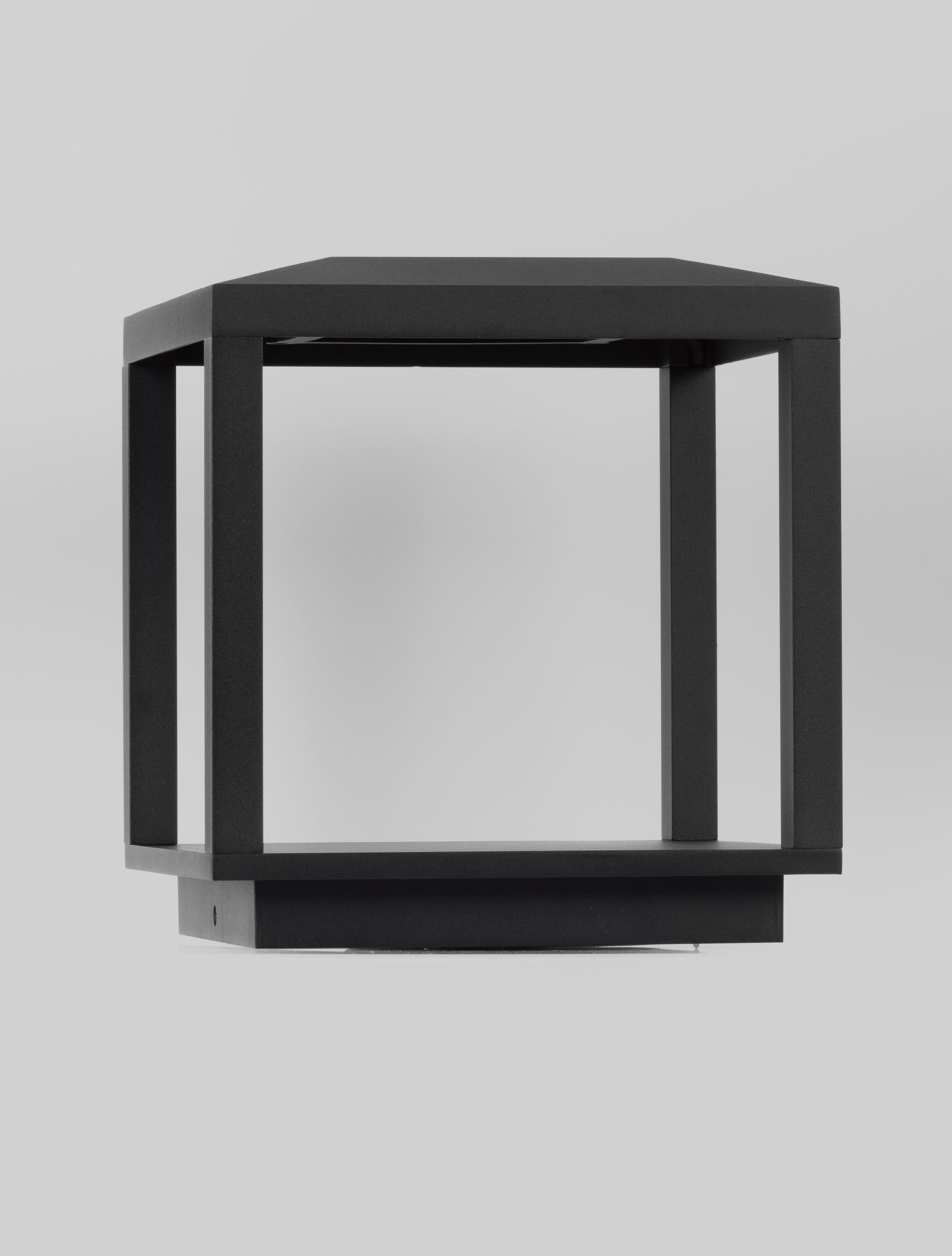 PRIVE | L 25 W 25 H 26 cm | 15 W | 3000 K | 155 lm | IP65 | Black | Aluminum