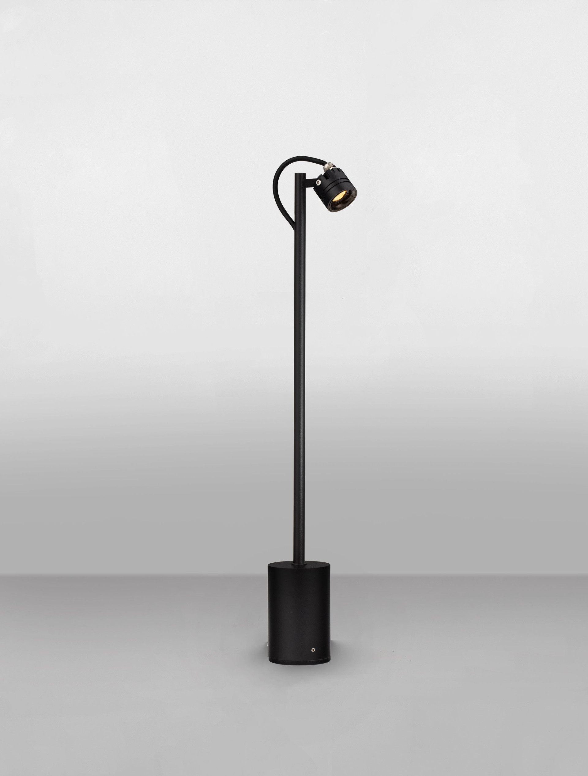 SENTO | W 6 H 50 D 6.5 cm | 3 W | 3000 K | 135 lm | IP65 | Black | Aluminum