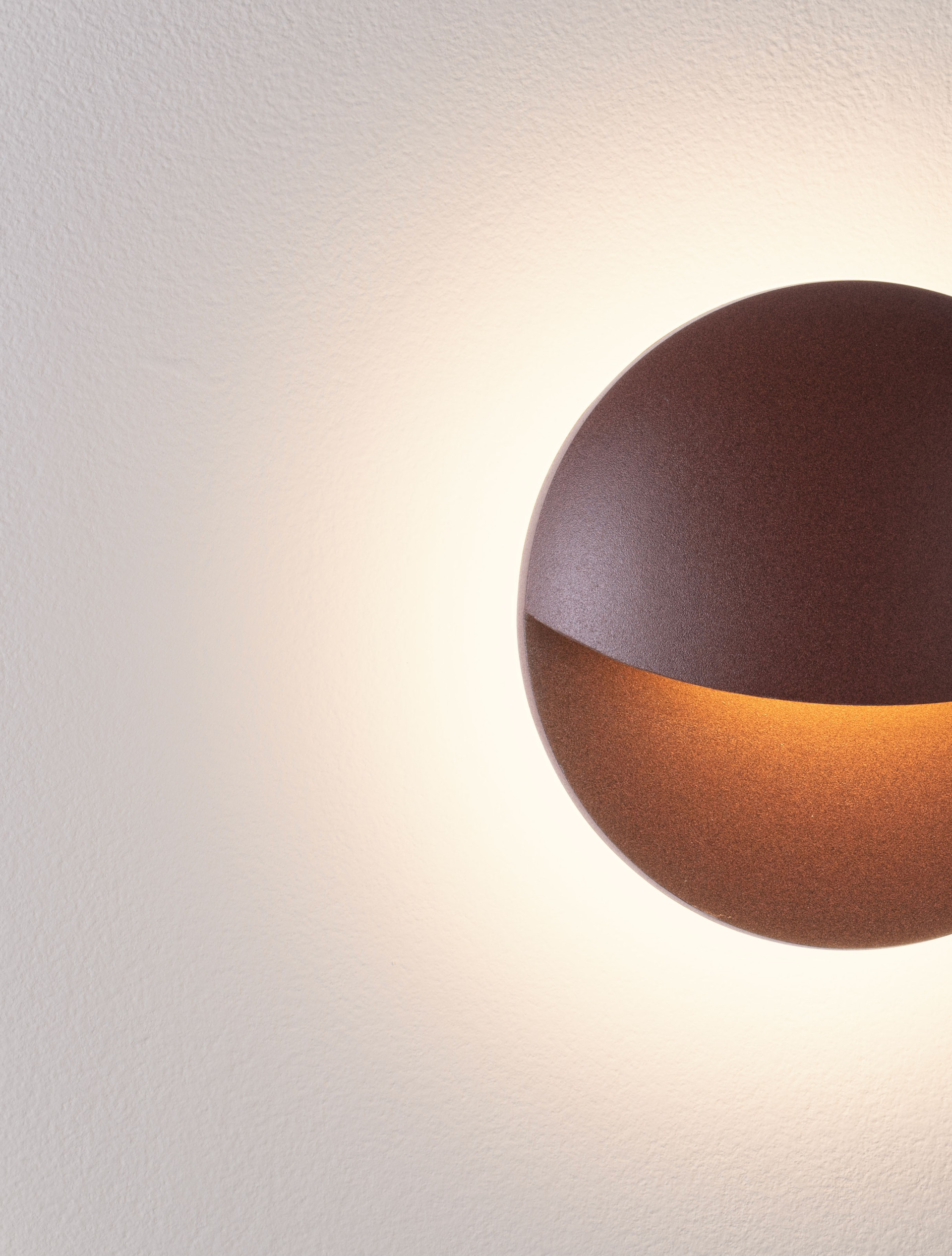 PAN | W 7 D 15 cm | 9 W | 3000 K | 378 lm | IP54 | Corten | Aluminum