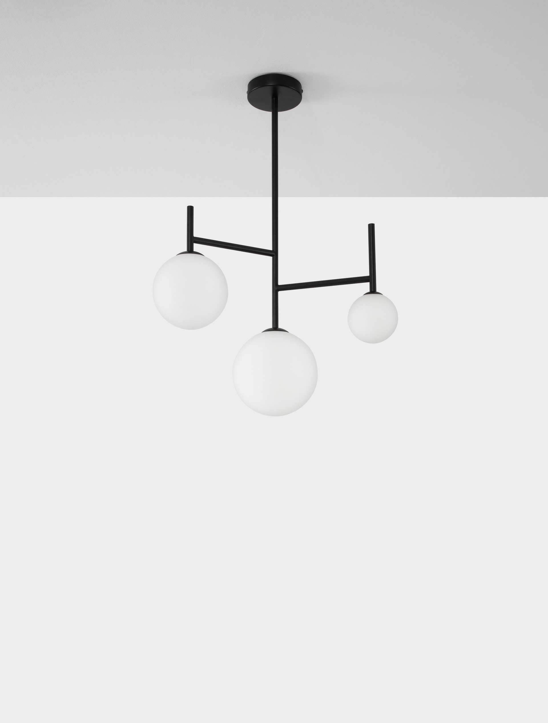 BLAKY | H 71 D 49 cm | 15 W | IP20 | Black/White | Glass/Aluminum