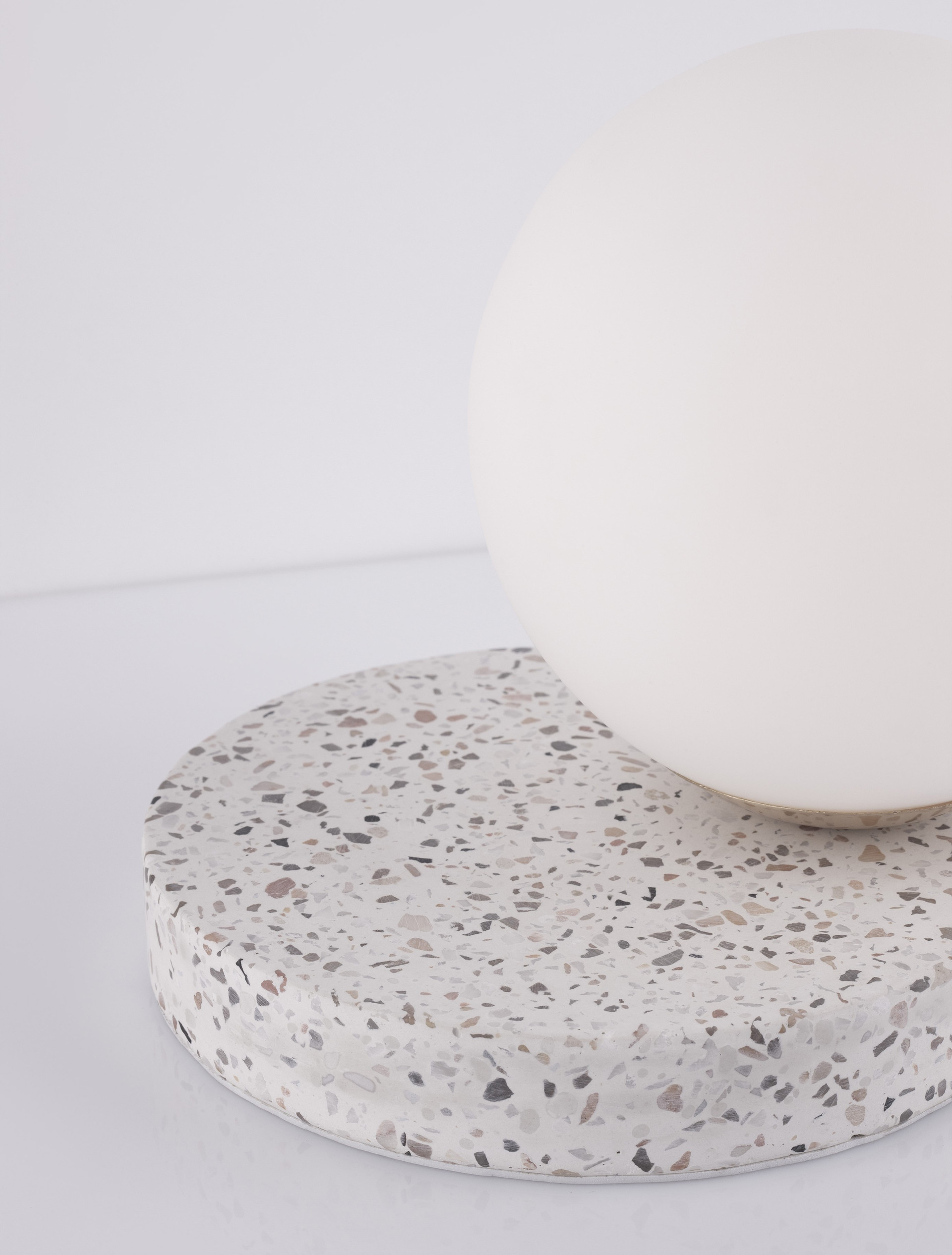 BESON | L 15 W 17.5 H 18 cm | 5 W | IP20 | Gray | Glass/Marble
