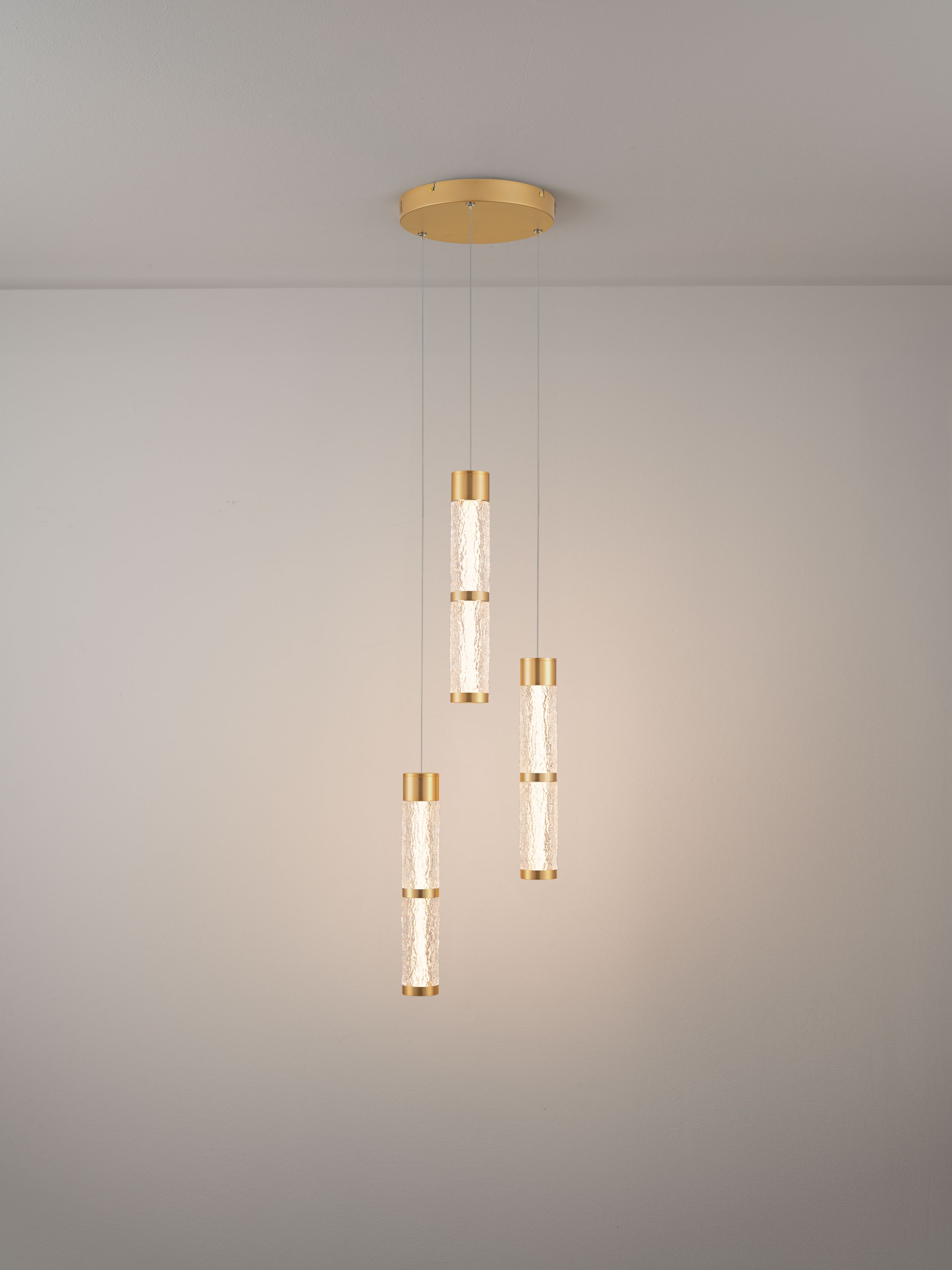 DECORO | H 250 D 28 cm | 33 W | 3000 K | 2520 lm | IP20 | Ορείχαλκος Χρυσός | Ατσάλι/Αλουμίνιο/Ακρυλικό/Σιλικόνη