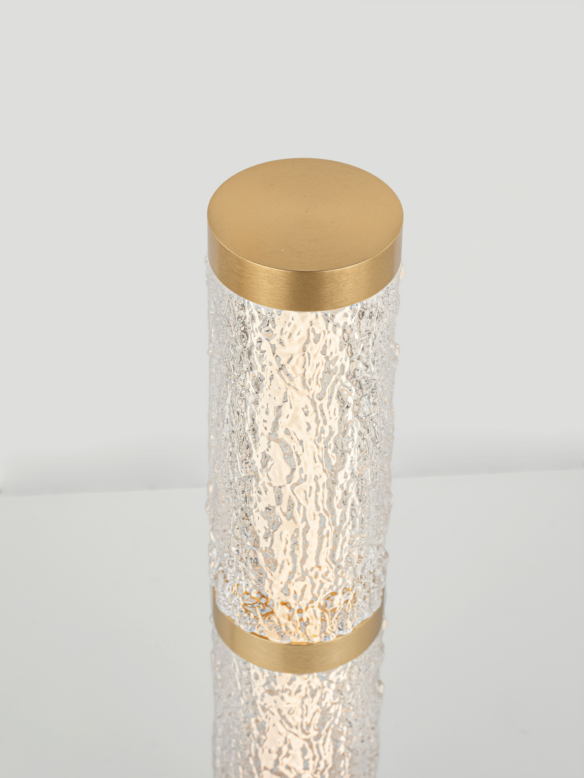 DECORO | H 35 D 15 cm | 8 W | 3000 K | 567 lm | IP20 | Ορείχαλκος Χρυσός | Ατσάλι/Αλουμίνιο/Ακρυλικό/Σιλικόνη