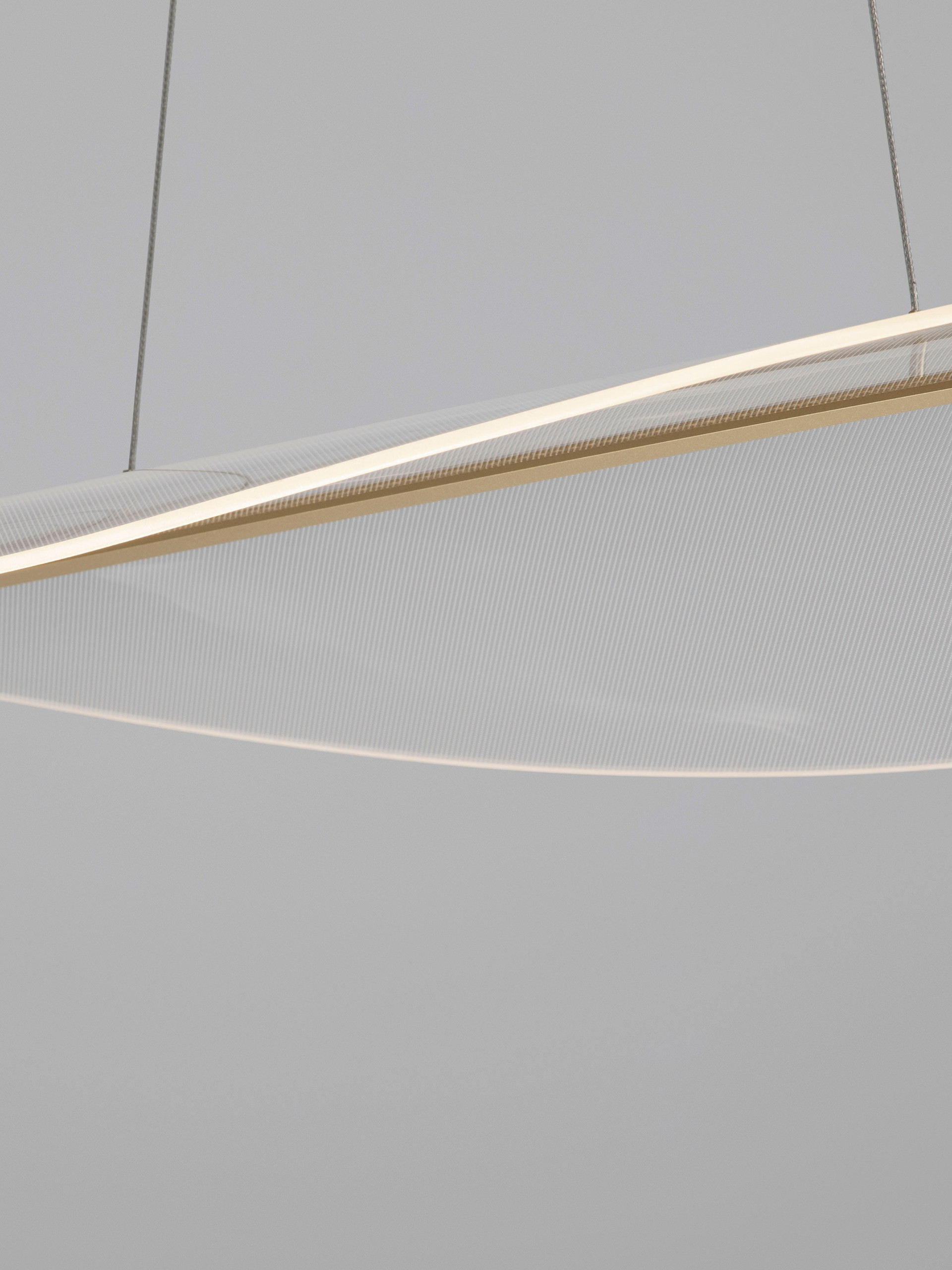 AGOS | L 95 W 56 H 150 cm | 32 W | 3000 K | 2156 lm | IP20 | Gold | Aluminum/Acrylic