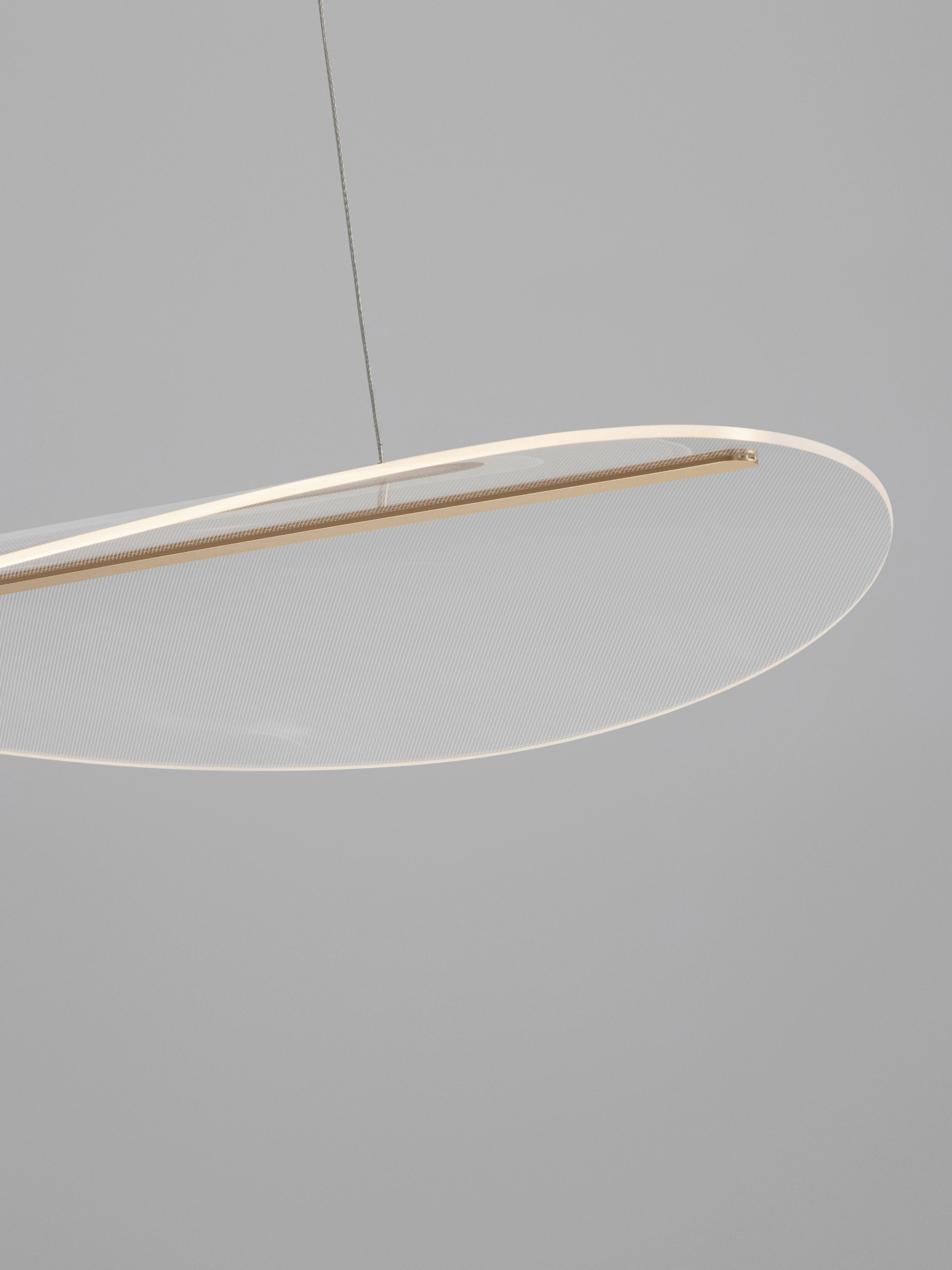 AGOS | L 95 W 56 H 150 cm | 32 W | 3000 K | 2156 lm | IP20 | Gold | Aluminum/Acrylic