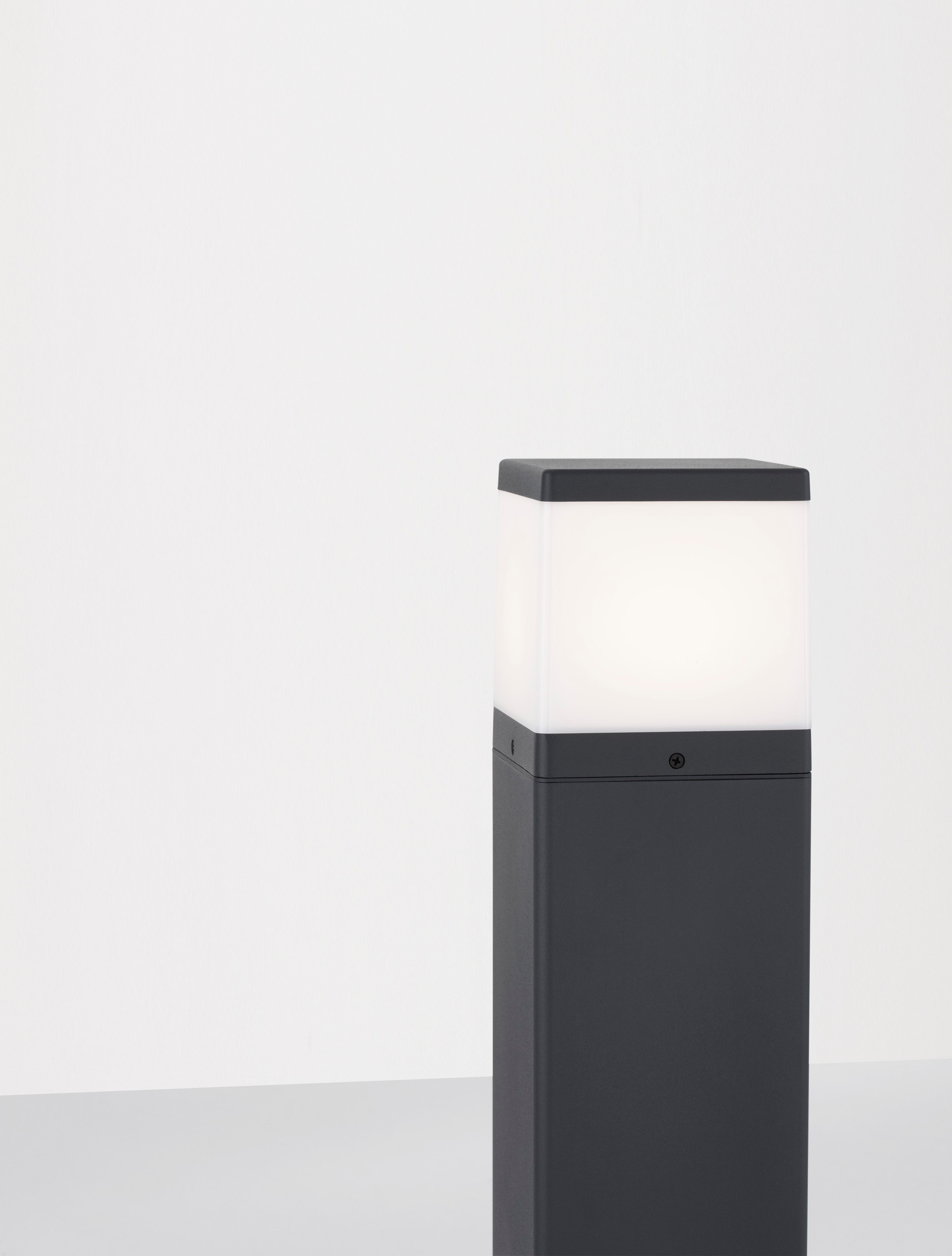 FERRON | L 13 W 13 H 50 cm | 12 W | IP65 | Dark Gray | Aluminum
