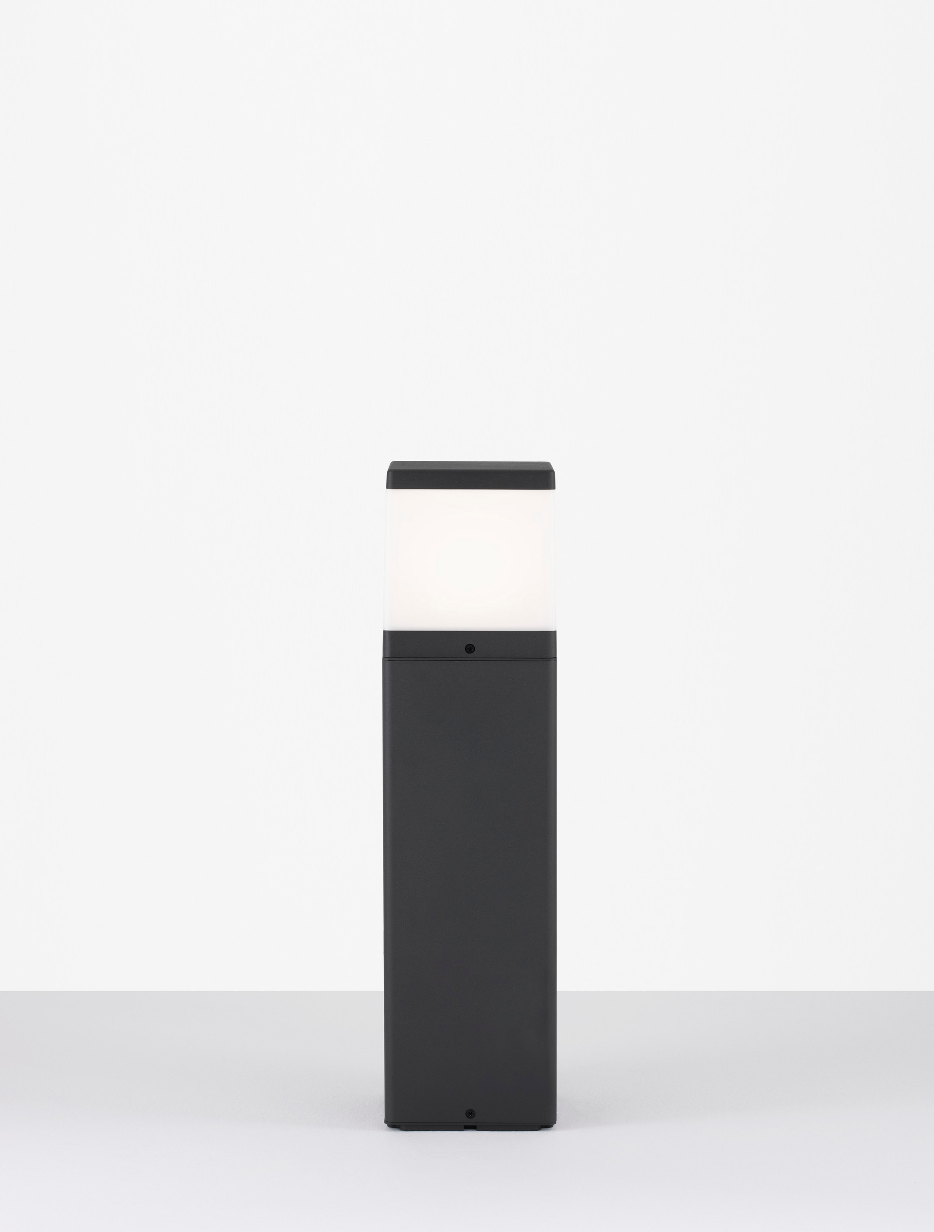 FERRON | L 13 W 13 H 50 cm | 12 W | IP65 | Dark Gray | Aluminum
