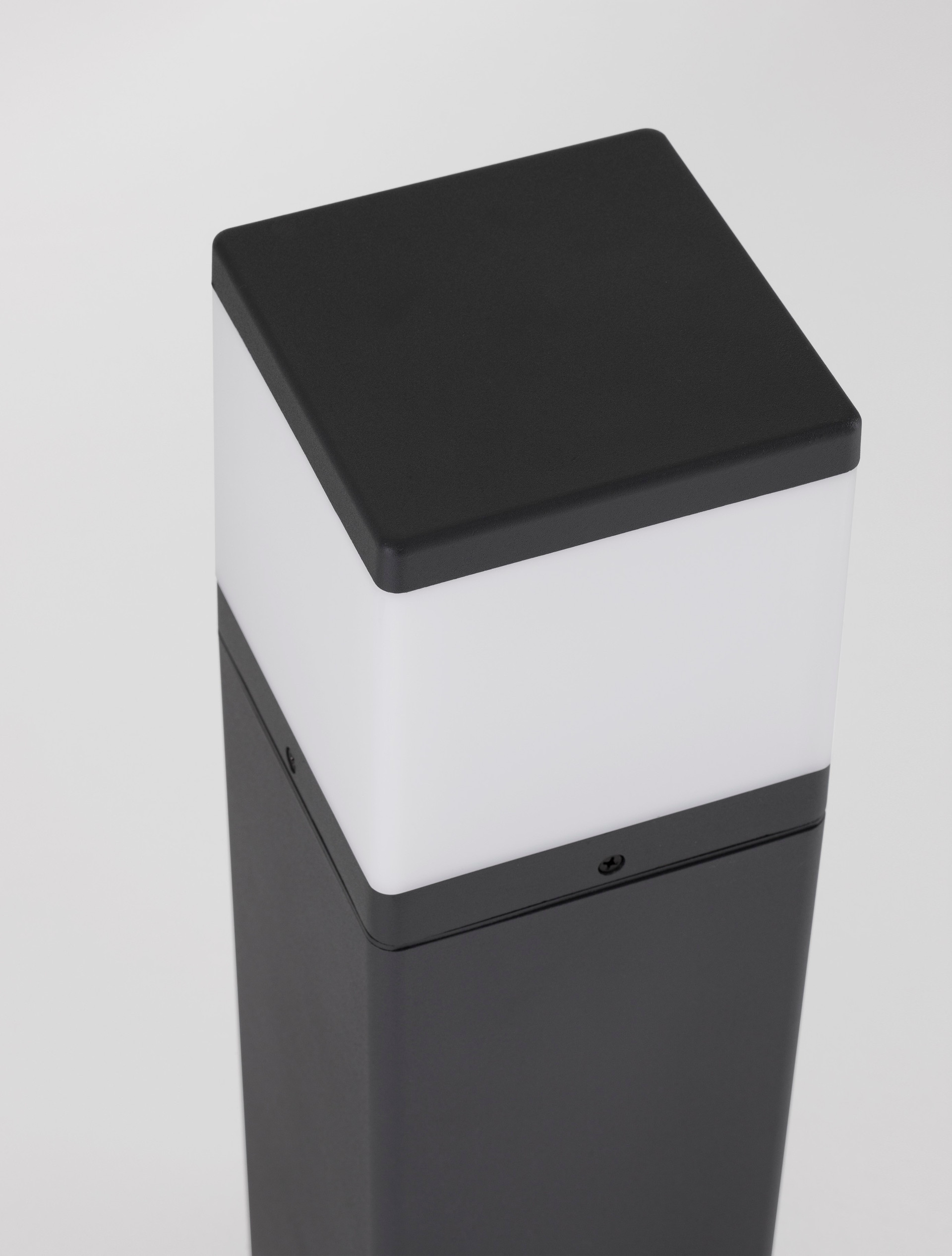 FERRON | L 13 W 13 H 50 cm | 12 W | IP65 | Dark Gray | Aluminum