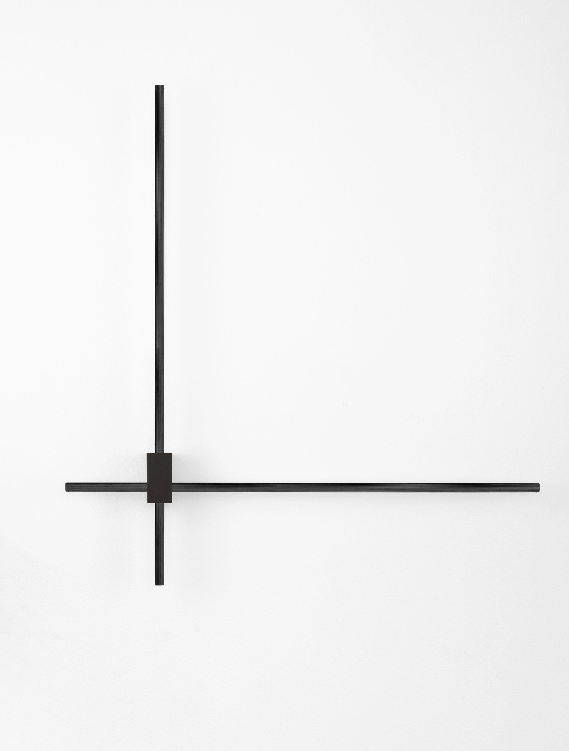 PEAK | L 76 W 9.5 H 80 cm | 20 W | 3000/2700/4000 K | 1000 lm | IP20 | Black | Aluminum