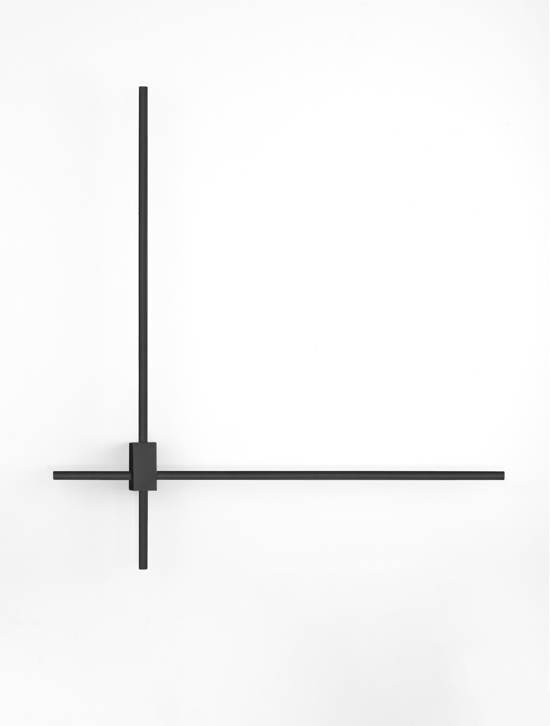 PEAK | L 76 W 9.5 H 80 cm | 20 W | 3000/2700/4000 K | 1000 lm | IP20 | Black | Aluminum