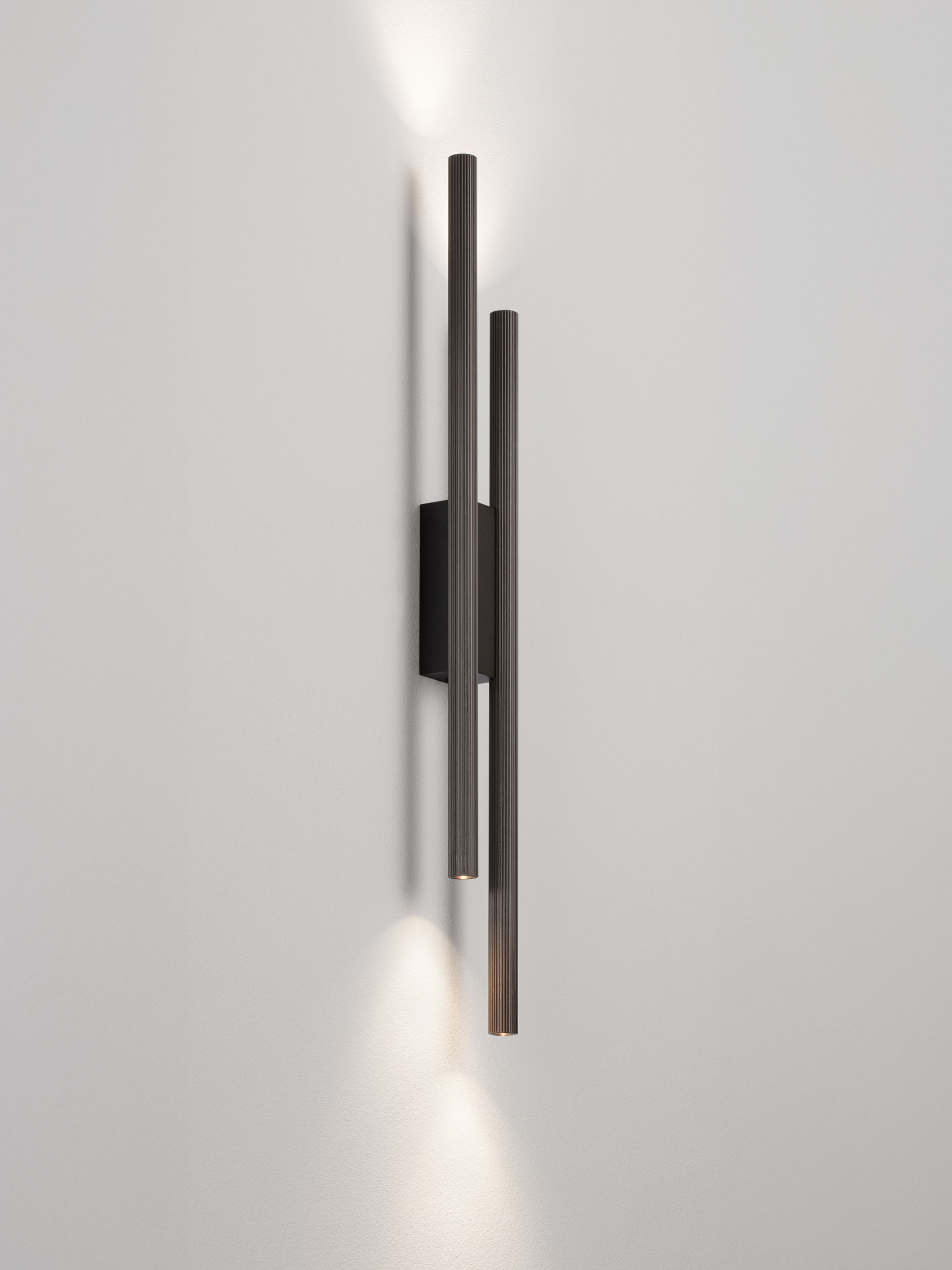 BRILLIA | L 6.7 W 4.6 H 60 cm | 11 W | 3000/2700/4000 K | 379 lm | IP20 | Foggy Nickel | Aluminum