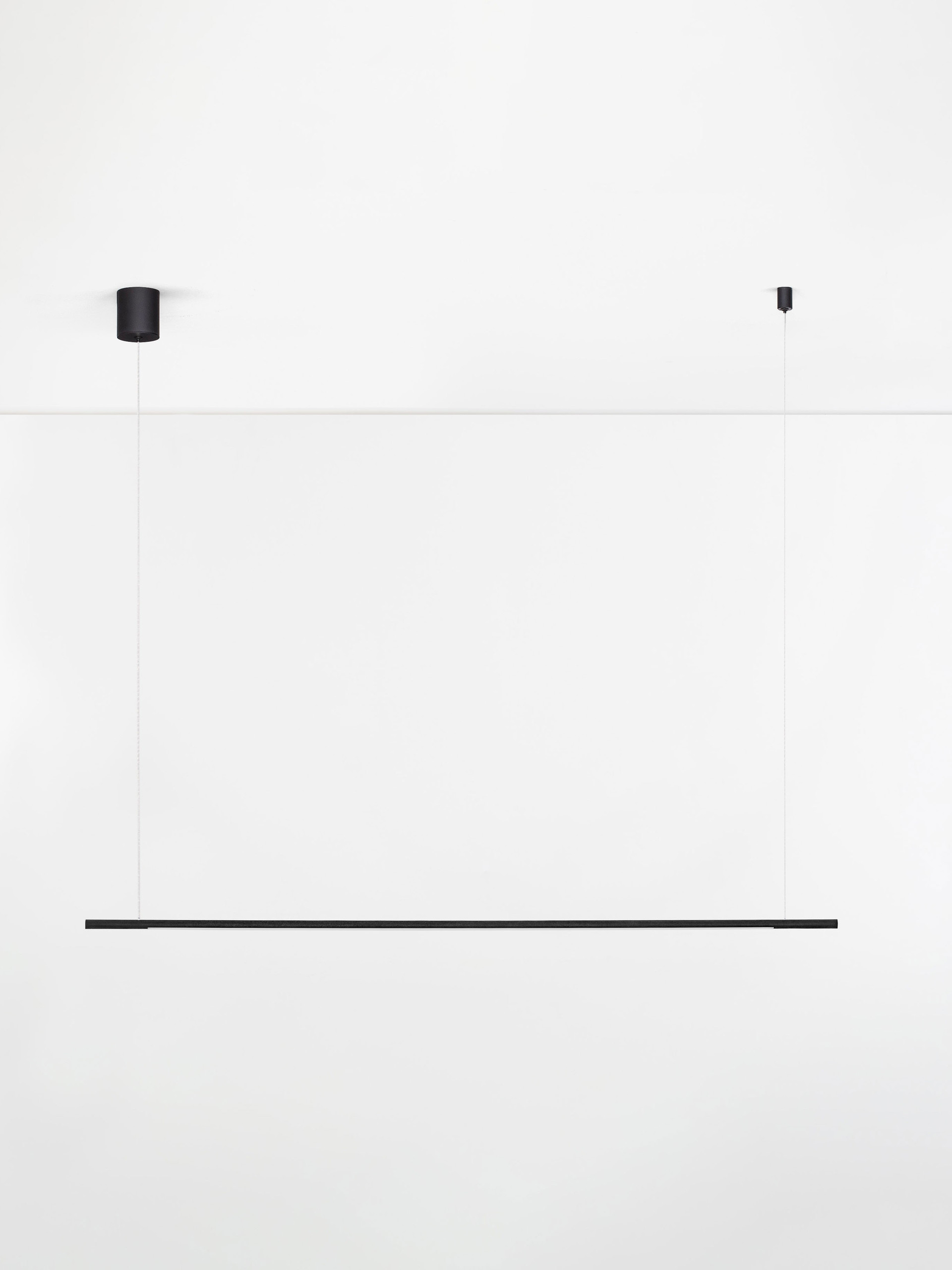 BRILLIA | L 120 W 7 H 150 cm | 20 W | 3000/2700/4000 K | 1300 lm | IP20 | Black | Aluminum
