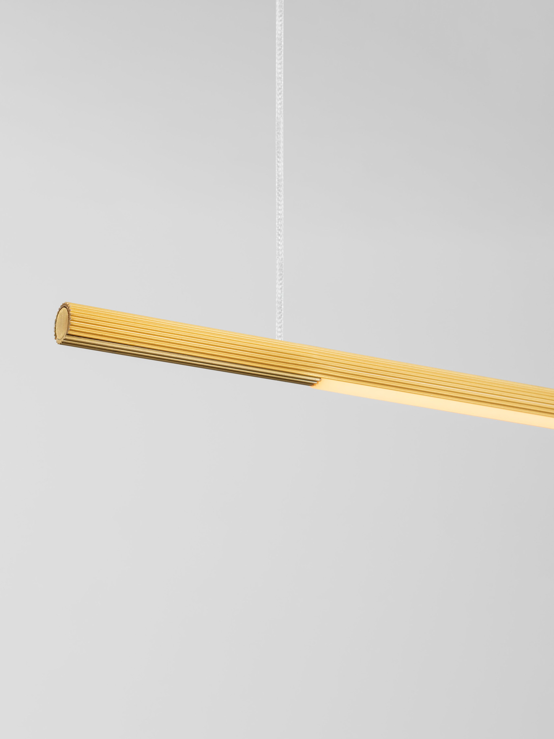 BRILLIA | L 120 W 7 H 150 cm | 20 W | 3000/2700/4000 K | 1300 lm | IP20 | Gold | Aluminum