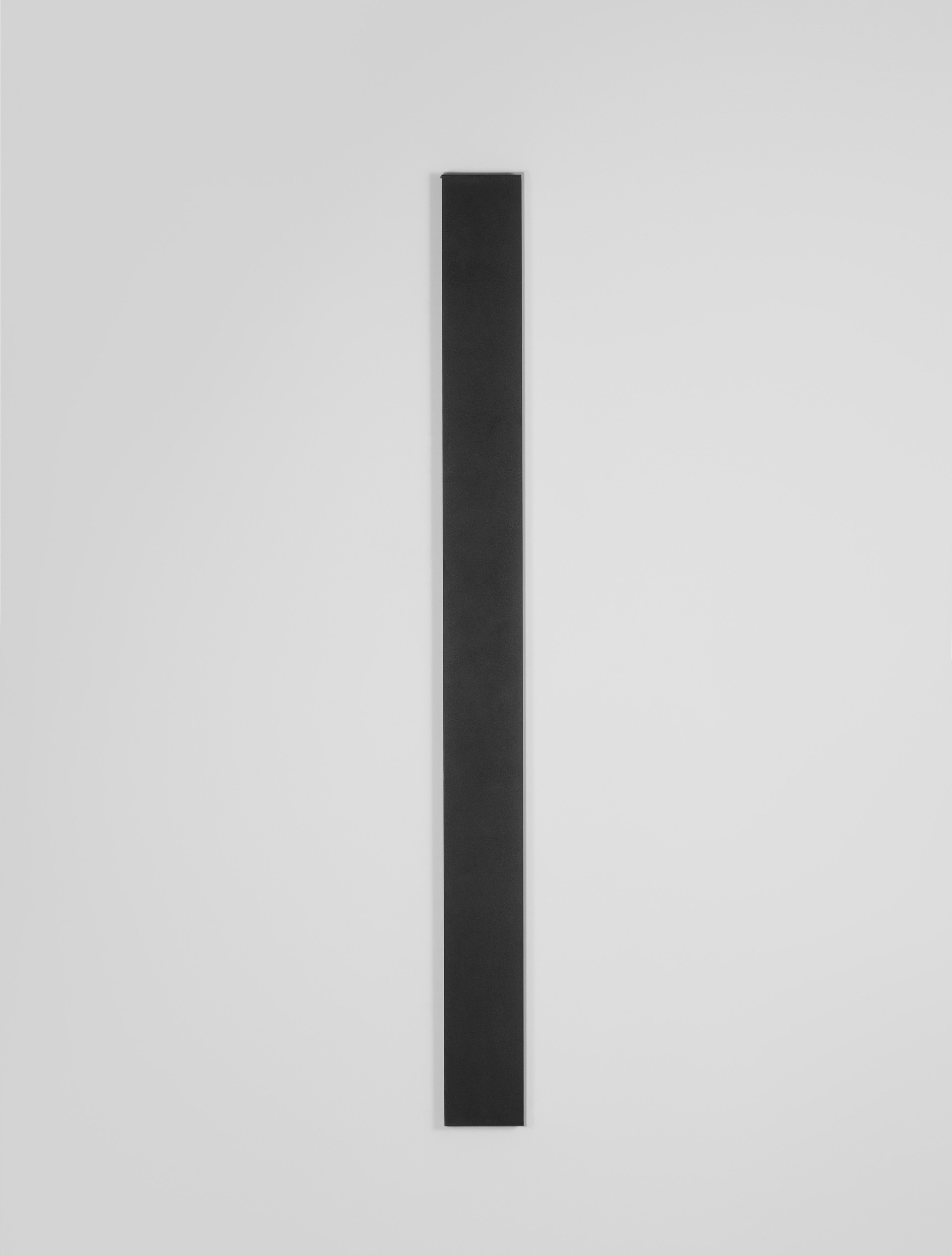 SELINE | L 90 W 2.7 H 7.5 cm | 36 W | 3000 K | 2614 lm | IP44 | Schwarz | Aluminium