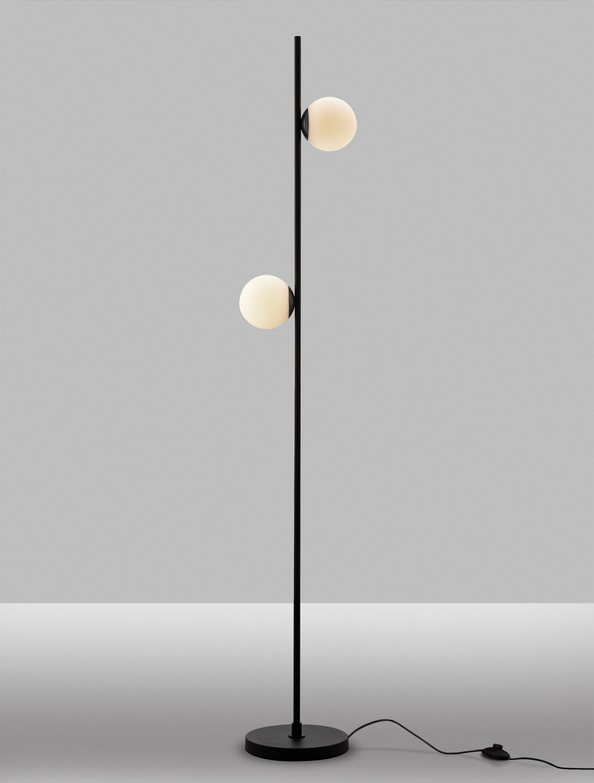 NUVOLE | L 28.5 W 25 H 170 cm | 16 W | 3000 K | 800 lm | IP20 | Negro/Blanco | Vidrio/Aluminio