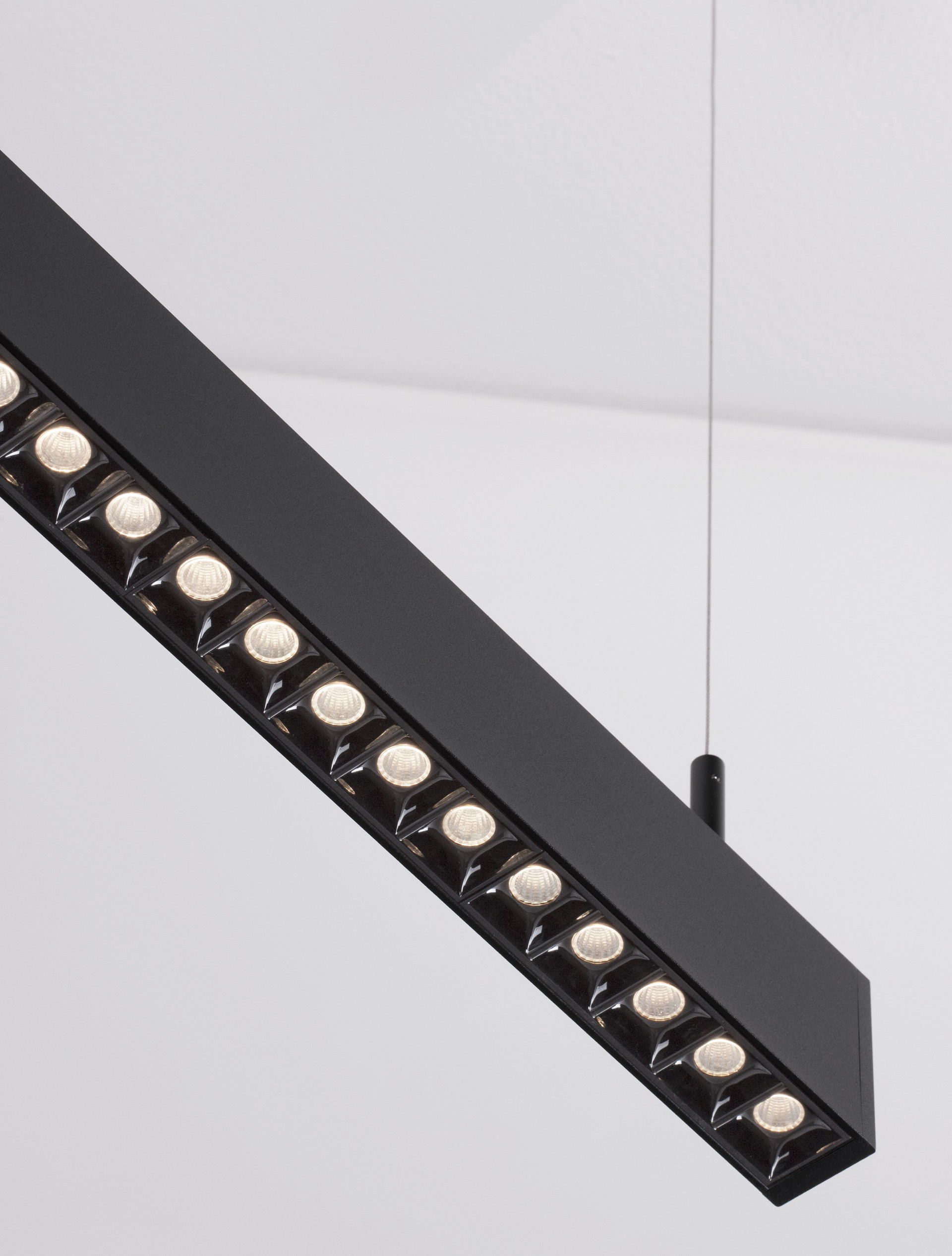 Linear Lighting Profiles B40-40W-A30-SU thumbnail