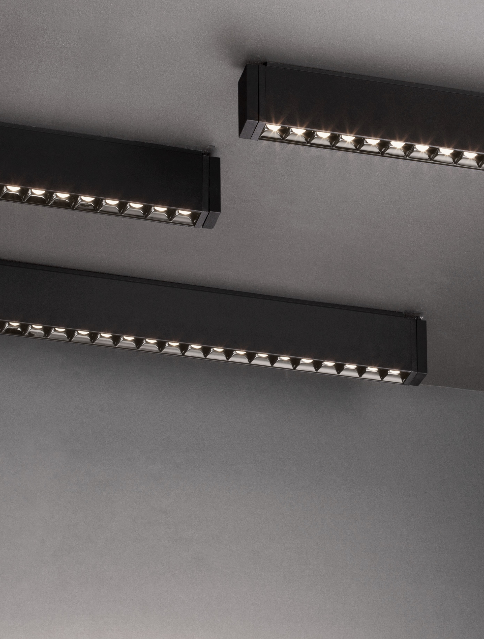 Linear Lighting Profiles B40-20W-A30 thumbnail