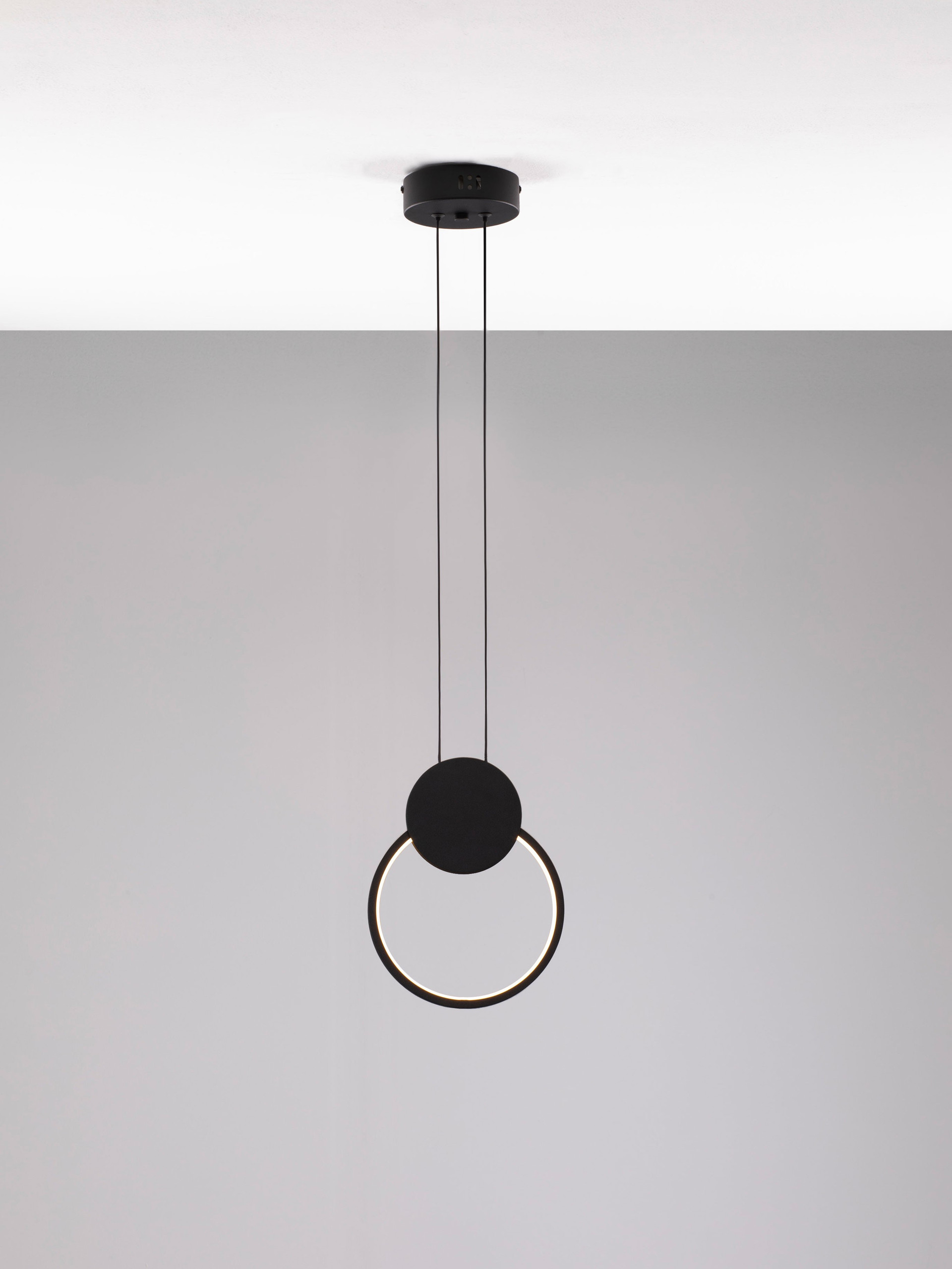 WIRO | L 20 W 12 H 150 cm | 11 W | 3000 K | 770 lm | IP20 | Black | Aluminum/Acrylic