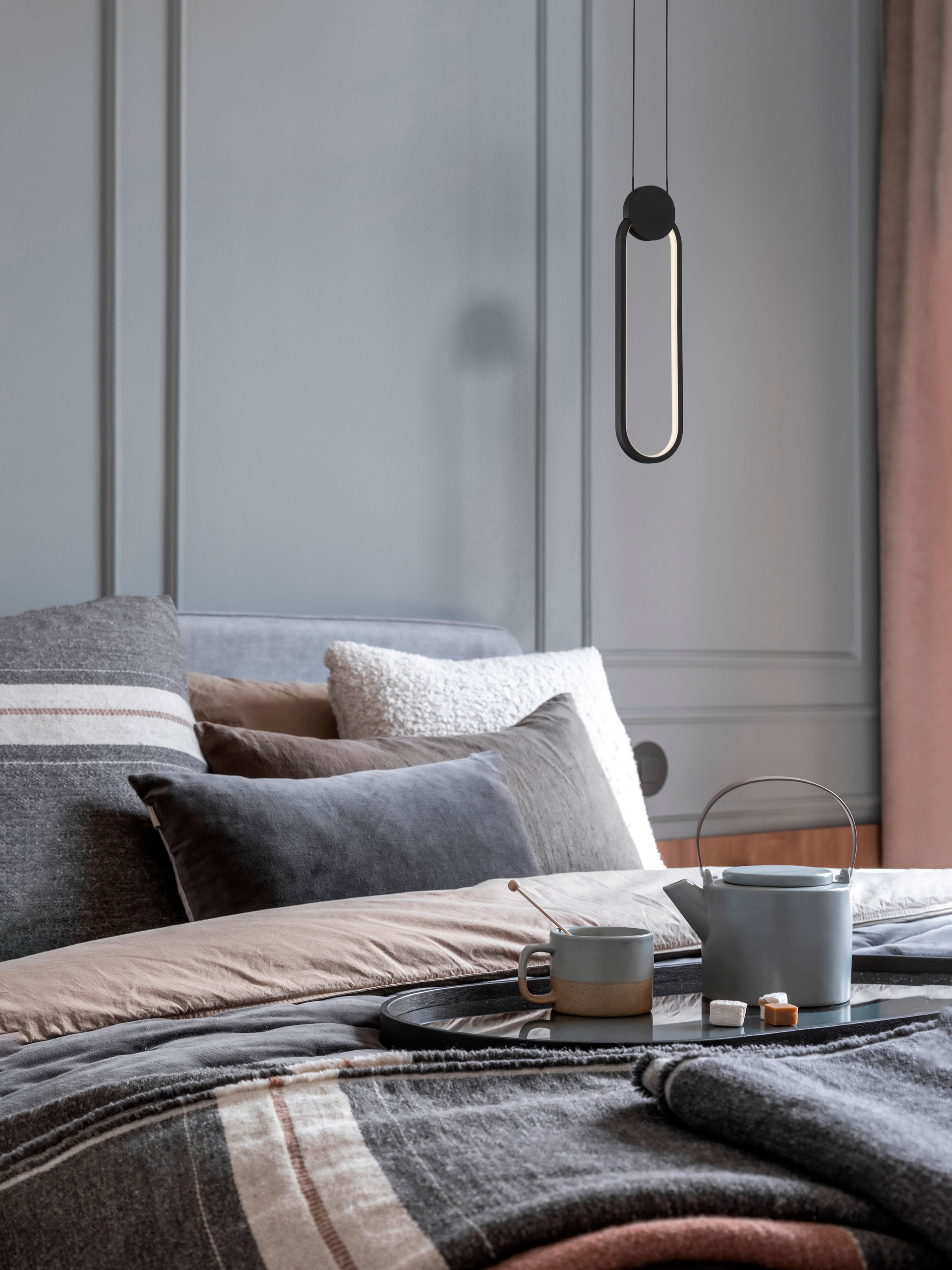 WIRO | L 10 W 12 H 150 cm | 11 W | 3000 K | 770 lm | IP20 | Black | Aluminum/Acrylic