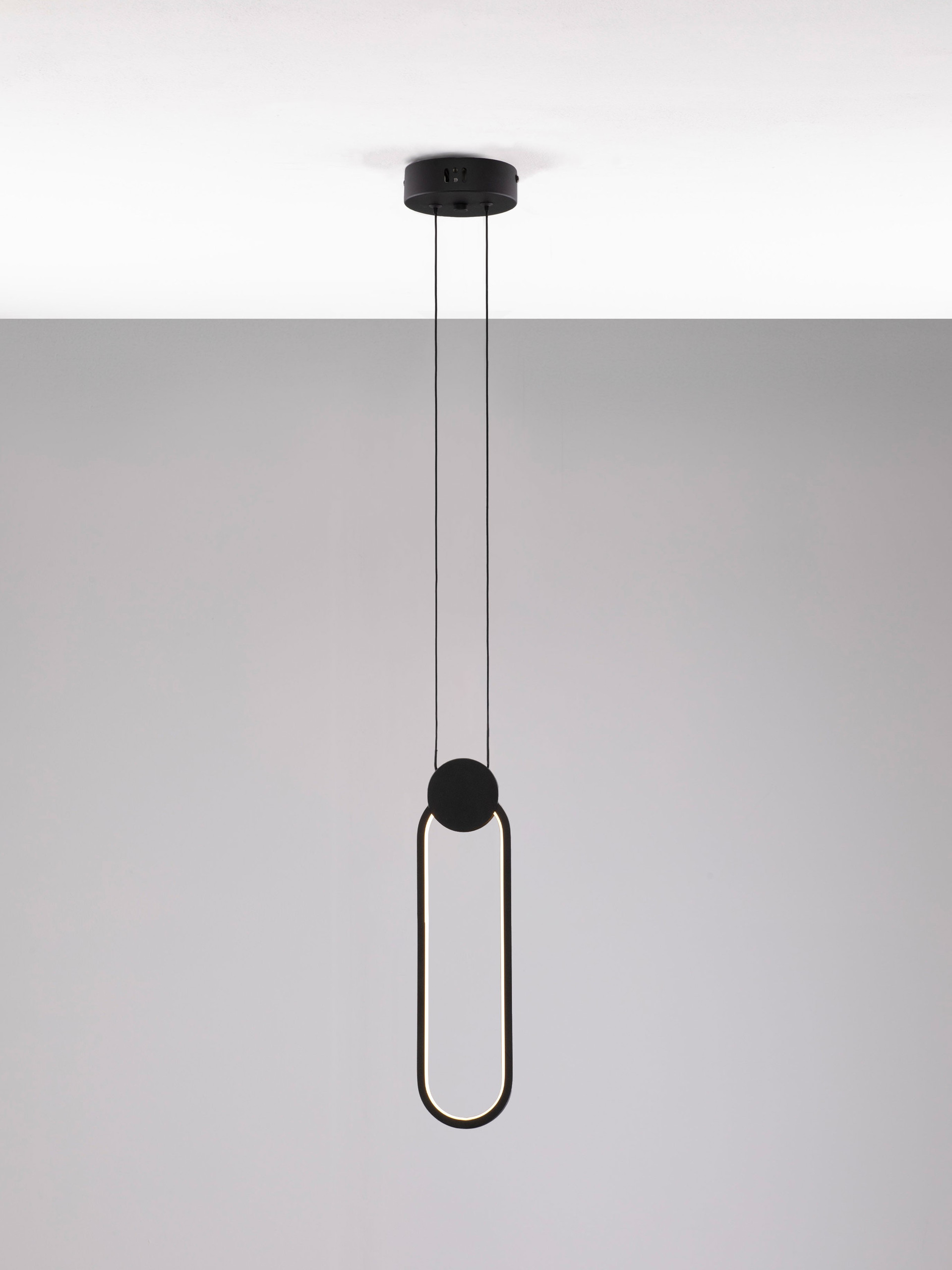 WIRO | L 10 W 12 H 150 cm | 11 W | 3000 K | 770 lm | IP20 | Black | Aluminum/Acrylic
