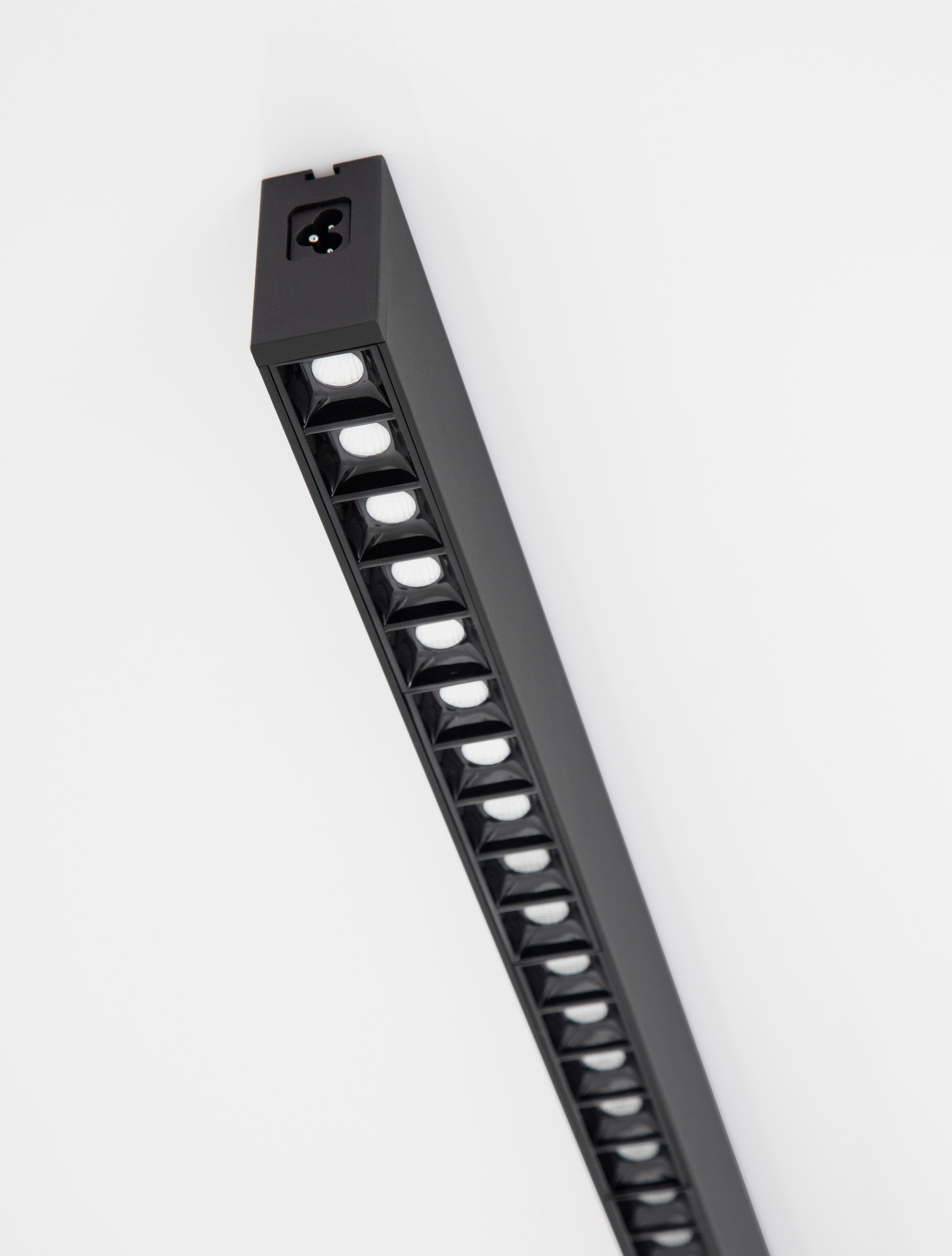 Linear Lighting Profiles B40-40W-A30-SM