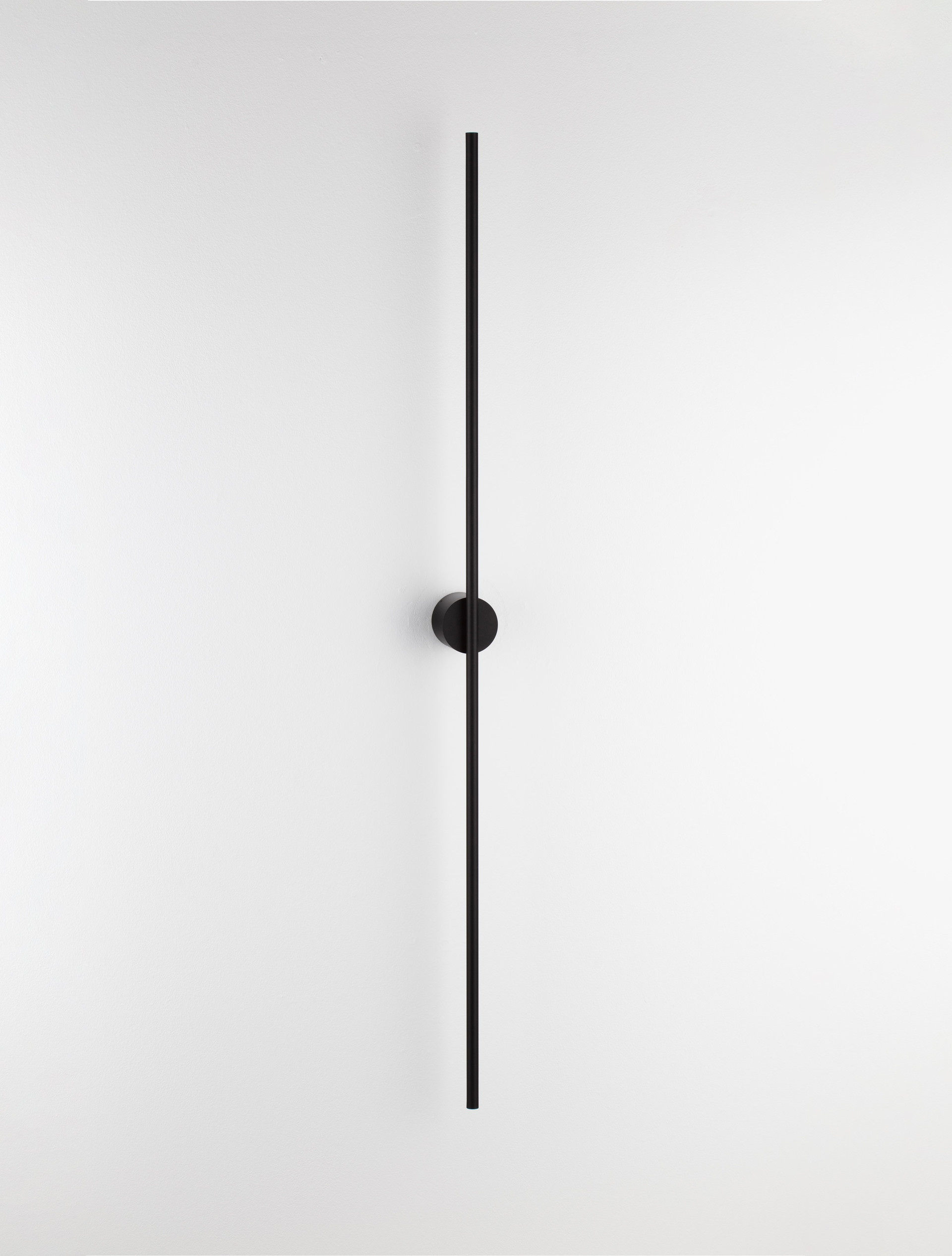 ADEN | L 7 W 7.3 H 120 cm | 20 W | 3000 K | 672 lm | IP20 | Black | Aluminum