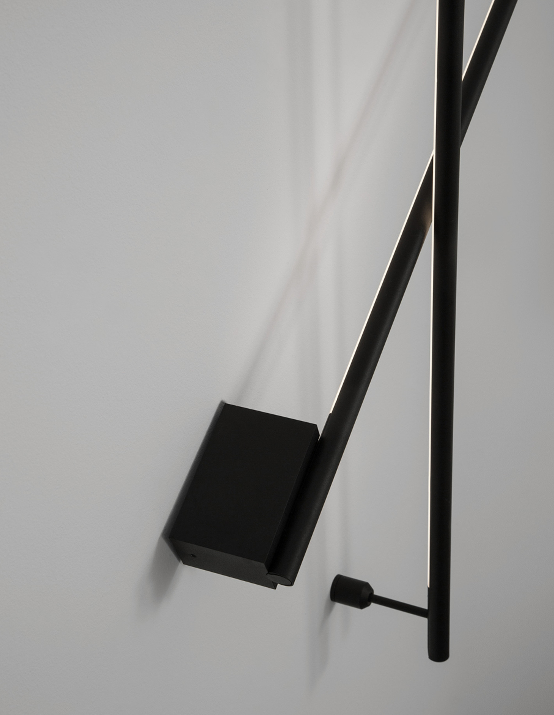 GROPIUS | L 90 W 9 H 3.5 cm | 15 W | 3000 K | 507 lm | IP20 | Black | Aluminum