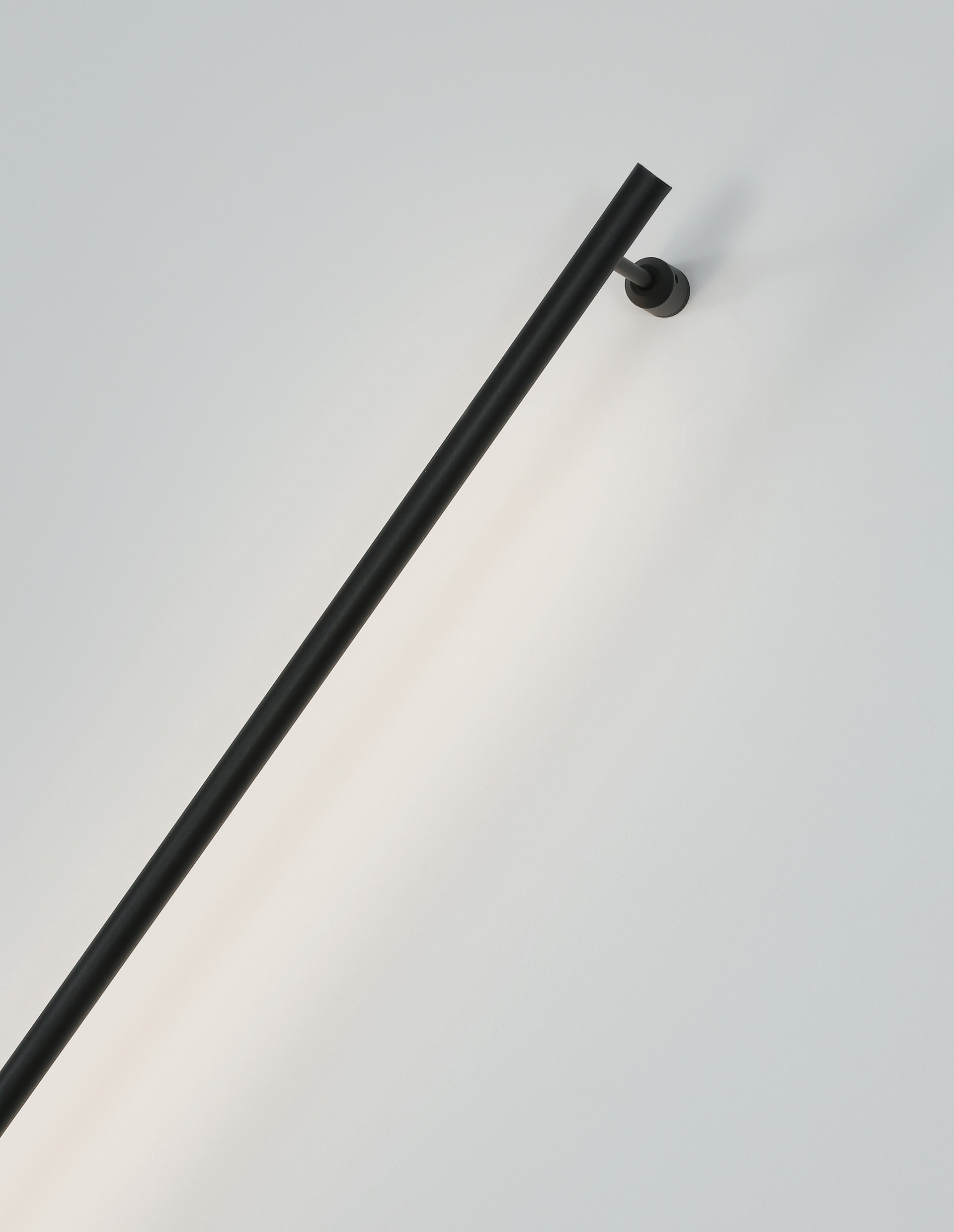 GROPIUS | L 120 W 9 H 3.5 cm | 20 W | 3000 K | 672 lm | IP20 | Black | Aluminum