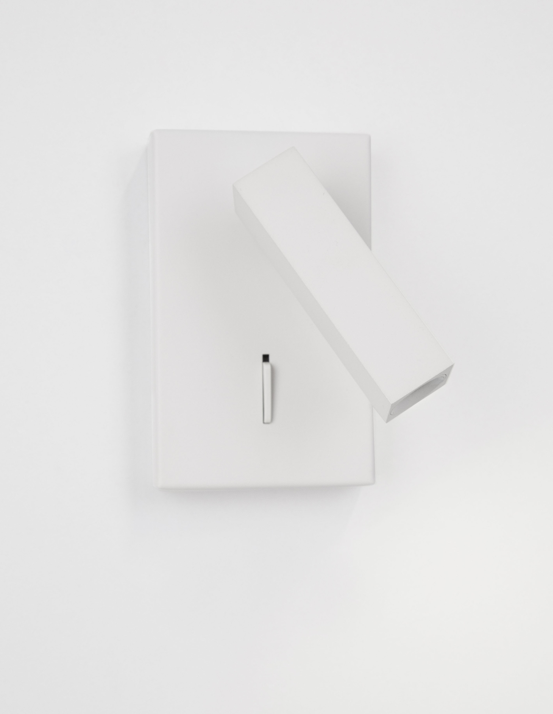 DONA | L 9 H 14.5 cm | 3 W | 3000 K | 180 lm | IP20 | White | Aluminum