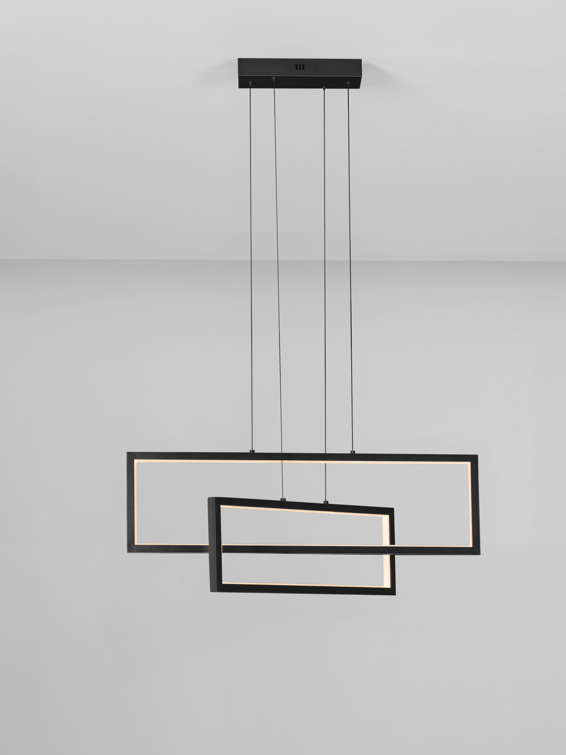 ALIS | L 70 W 9.5 H 150 cm | 47 W | 3200 K | 1180 lm | IP20 | Black | Steel/Aluminum/Acrylic