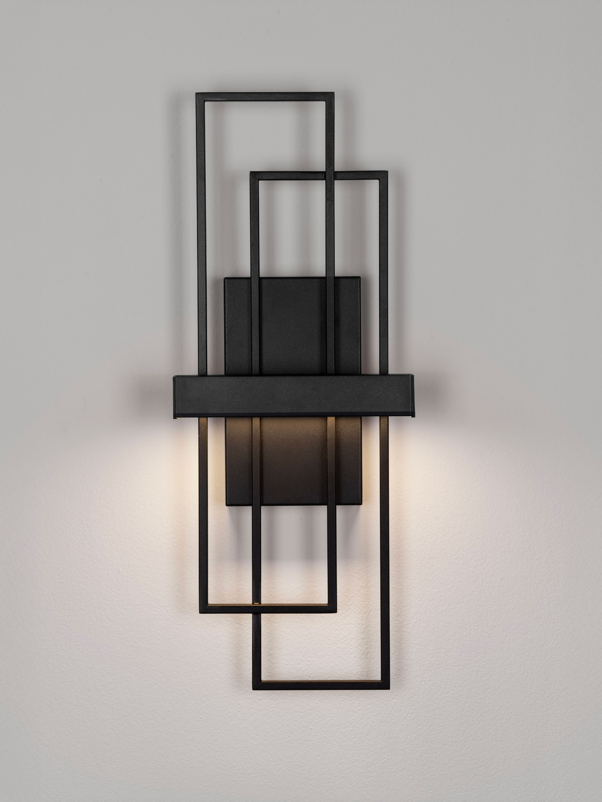 ALIS | L 20.5 W 9.5 H 51.5 cm | 8 W | 3200 K | 202 lm | IP20 | Black | Steel/Aluminum/Acrylic