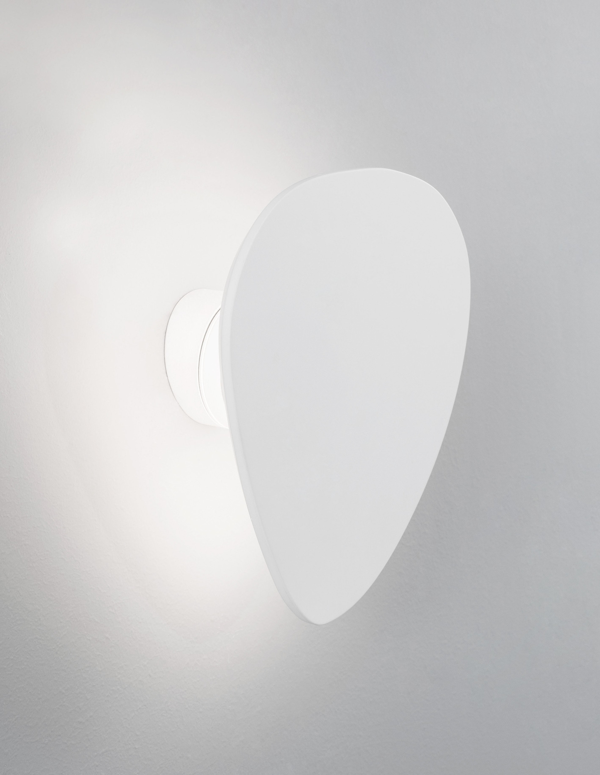 CRONUS | L 16 W 8 H 18 cm | 10 W | 3000 K | 927 lm | IP20 | White | Aluminum/Gypsum