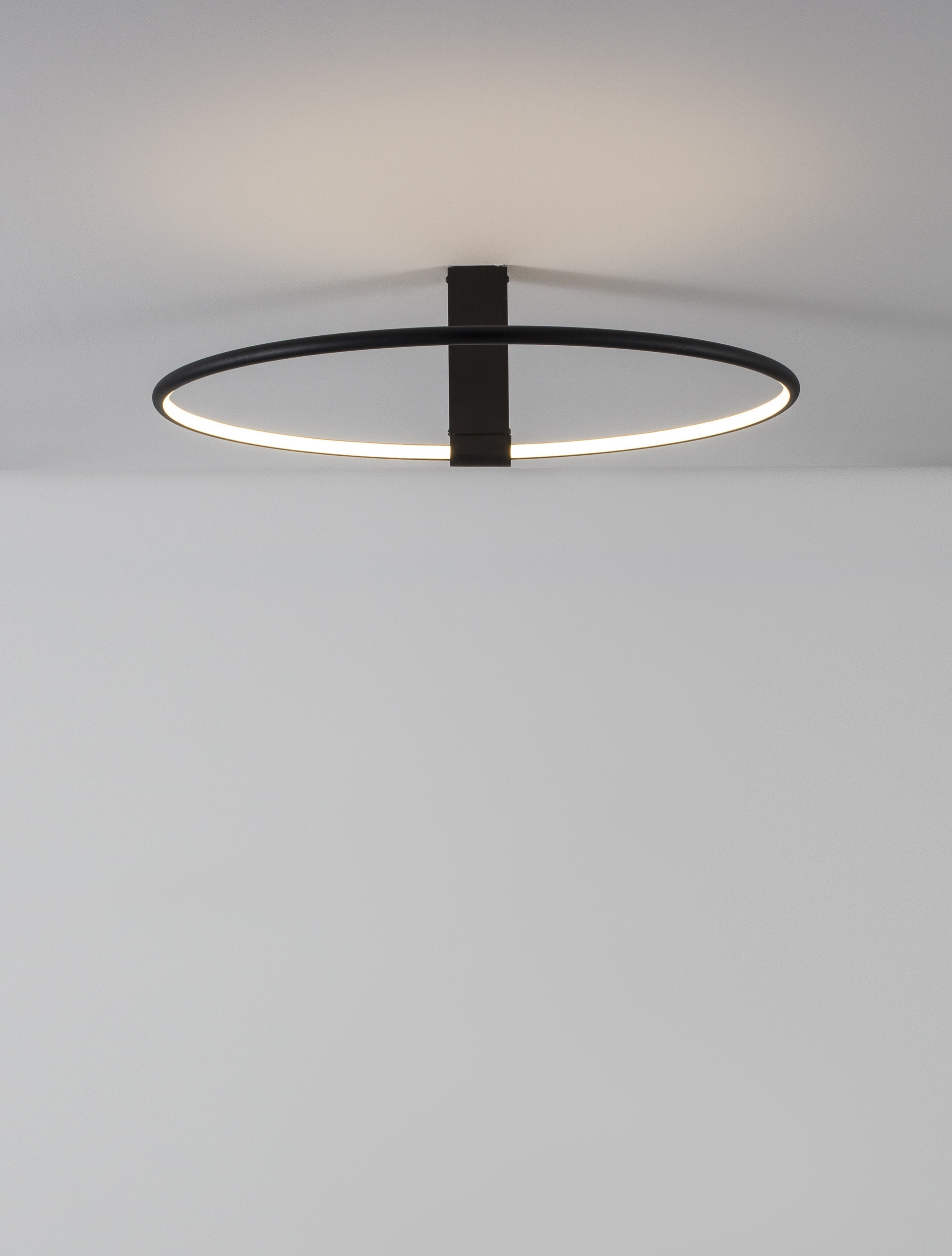 GARVE | H 80 D 60 cm | 35 W | 3000 K | 1559 lm | IP20 | Black | Aluminum/Acrylic