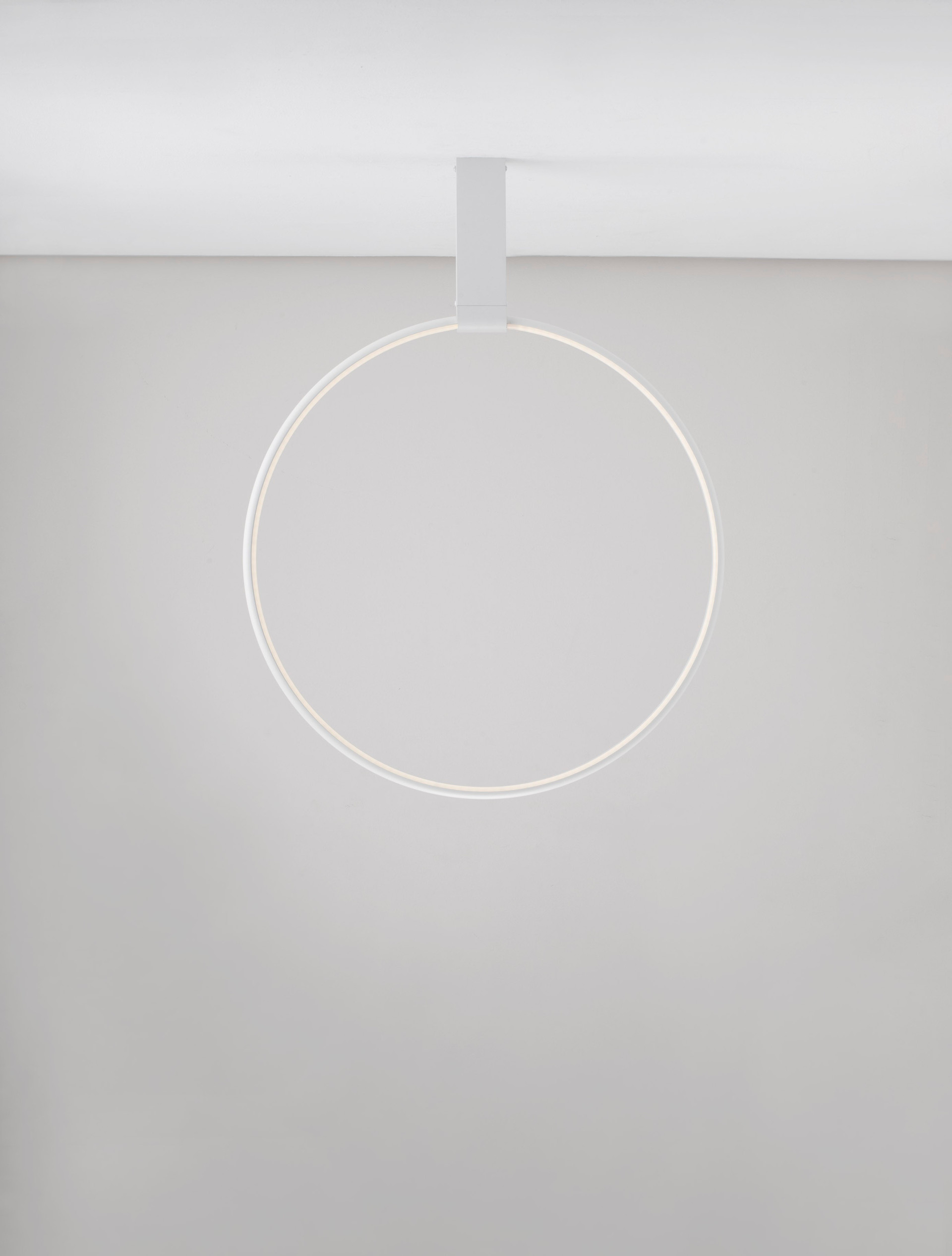 GARVE | H 80 D 60 cm | 35 W | 3000 K | 1559 lm | IP20 | White | Aluminum/Acrylic