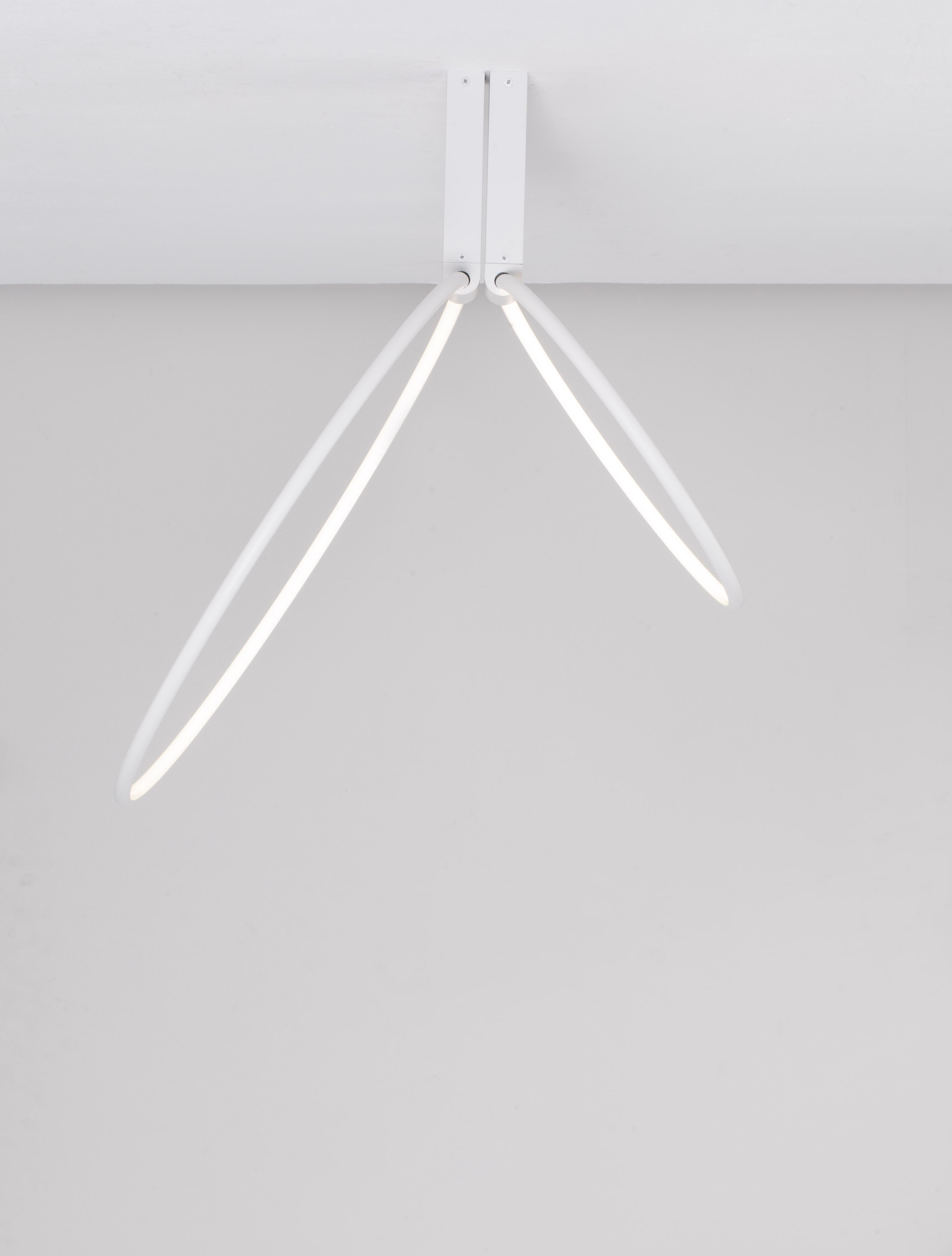 GARVE | H 40 D 60 cm | 70 W | 3000 K | 3150 lm | IP20 | White | Aluminum