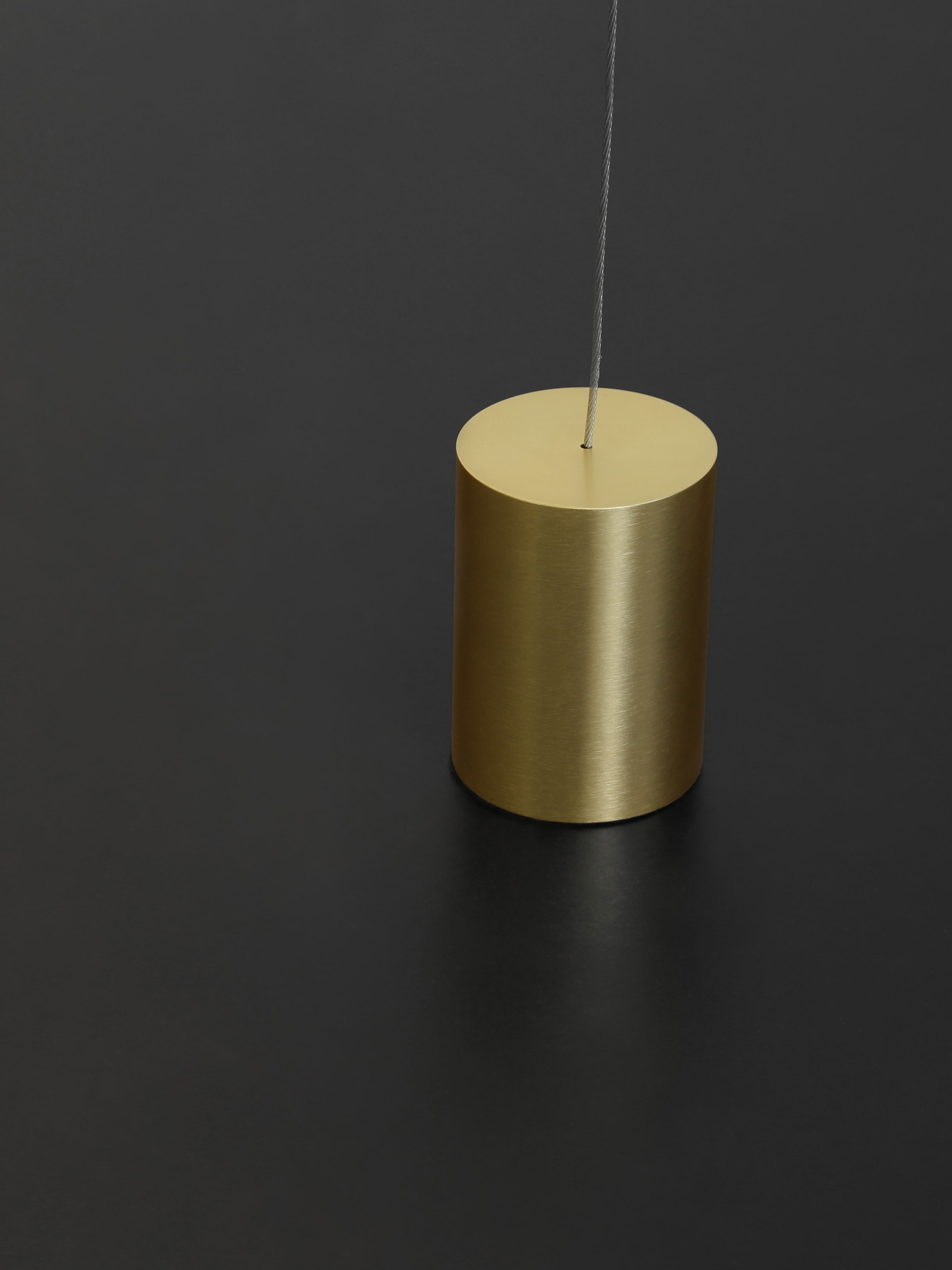 ELETTRA | H 300 D 7 cm | 20 W | 3000 K | 698 lm | IP20 | Oro | Aluminio